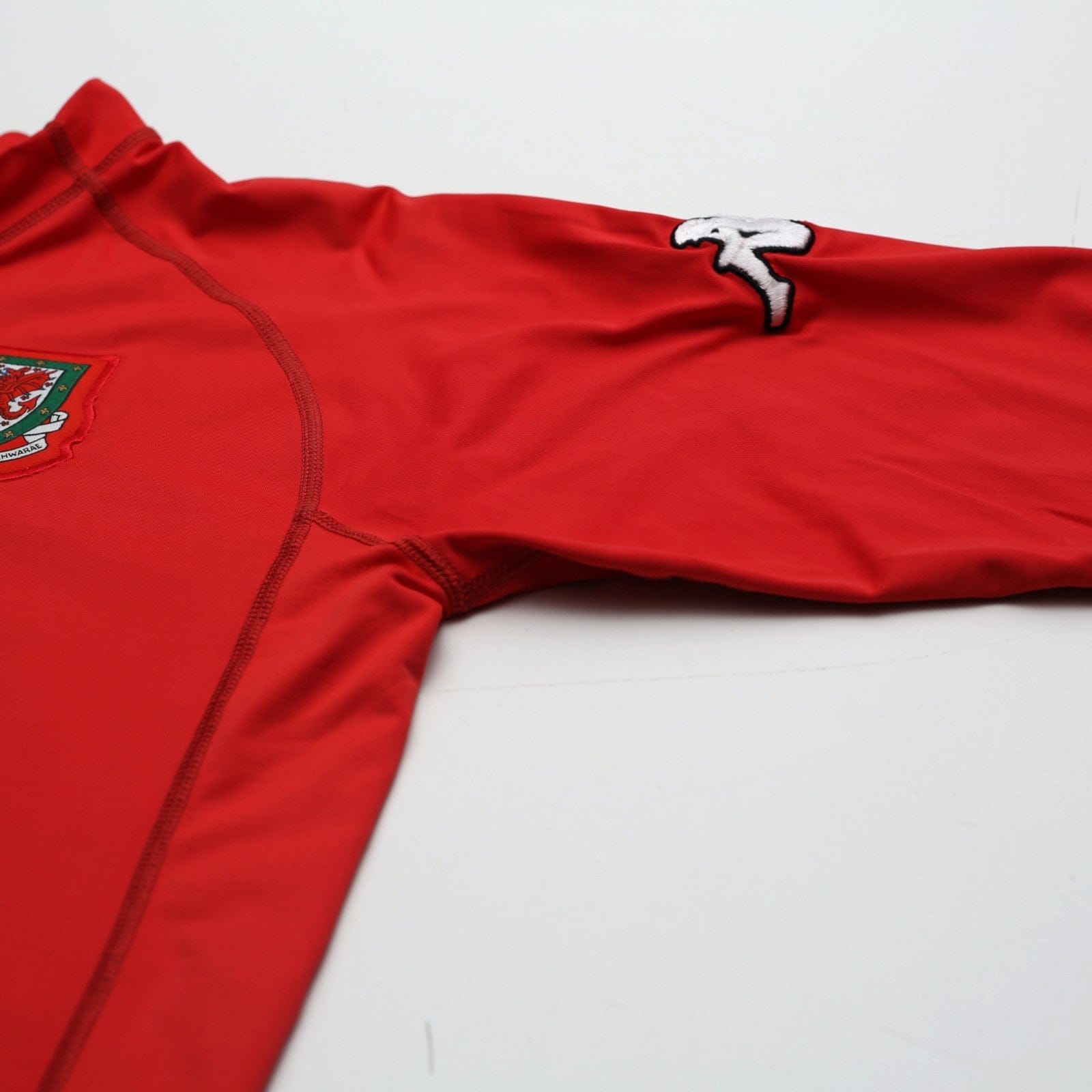 2000/02 Earnshaw #7 Wales Vintage Kappa Home Football Shirt (M/L)