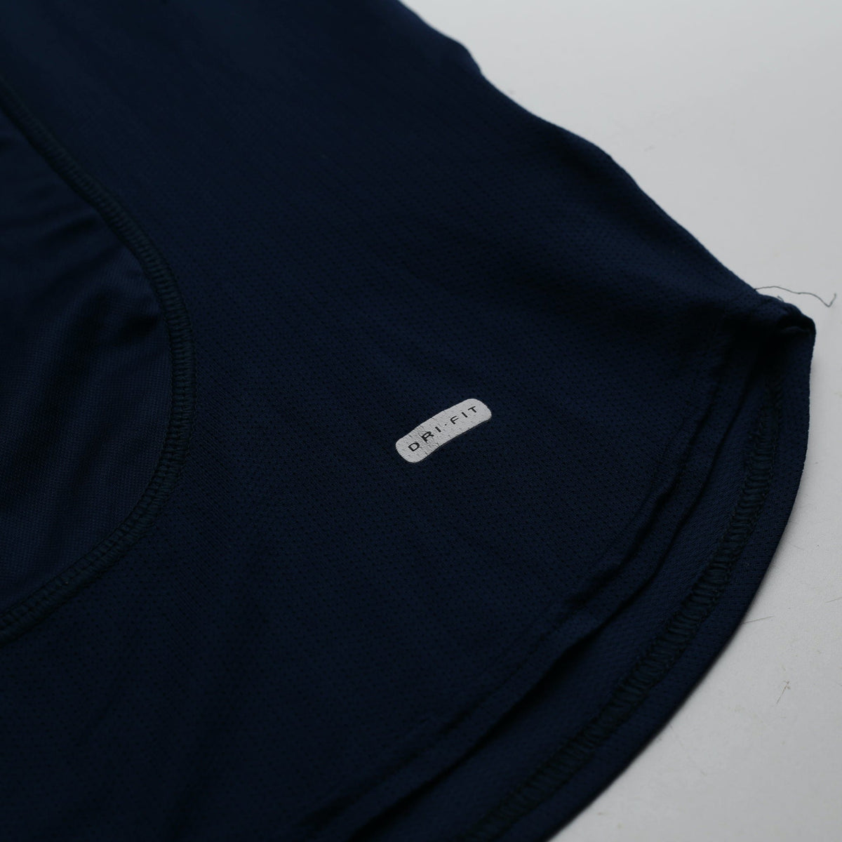 2000/02 Henry #14 Arsenal Vintage Nike European Football Shirt (L)