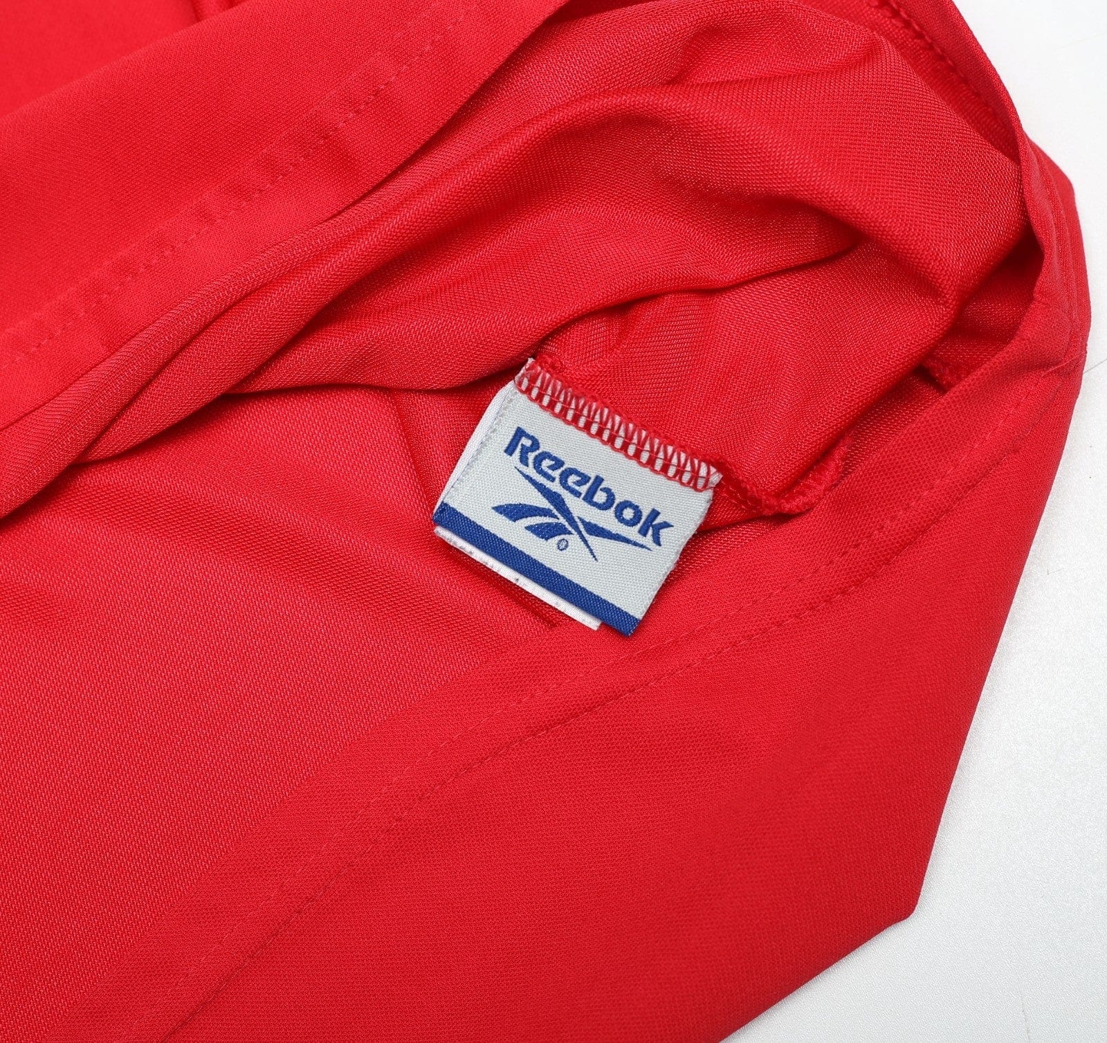 2000/02 HESKEY #8 Liverpool Vintage Reebok Home Football Shirt (M)