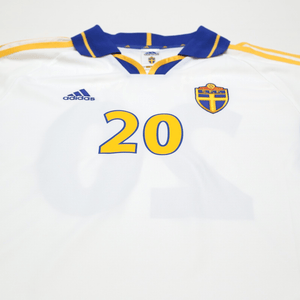 2000/02 Larsson #20 Sweden Vintage adidas Away Football Shirt (XL) Euro 2000