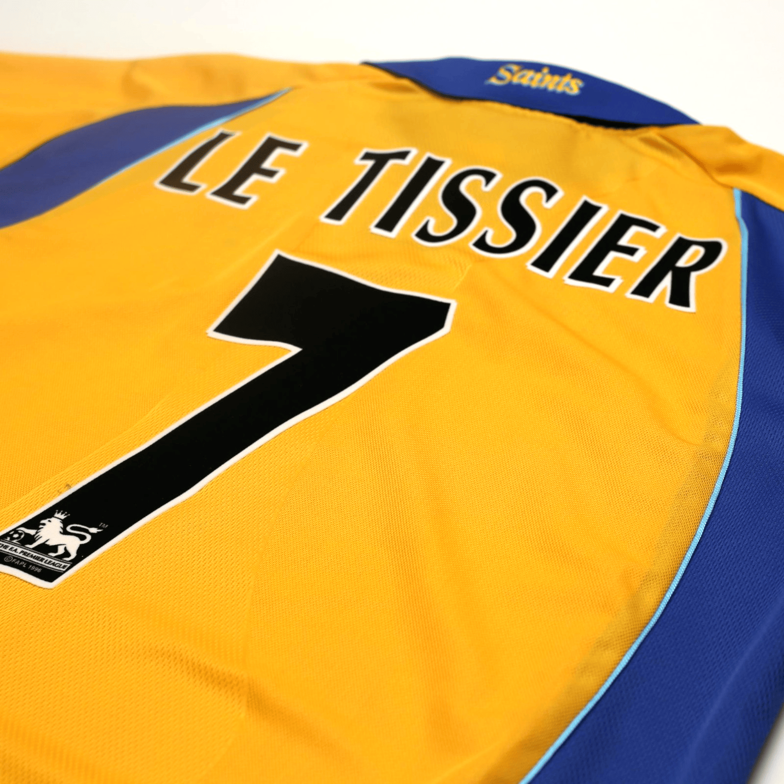 2000/02 Le Tissier #7 Southampton Vintage Saints Third Football Shirt (L)