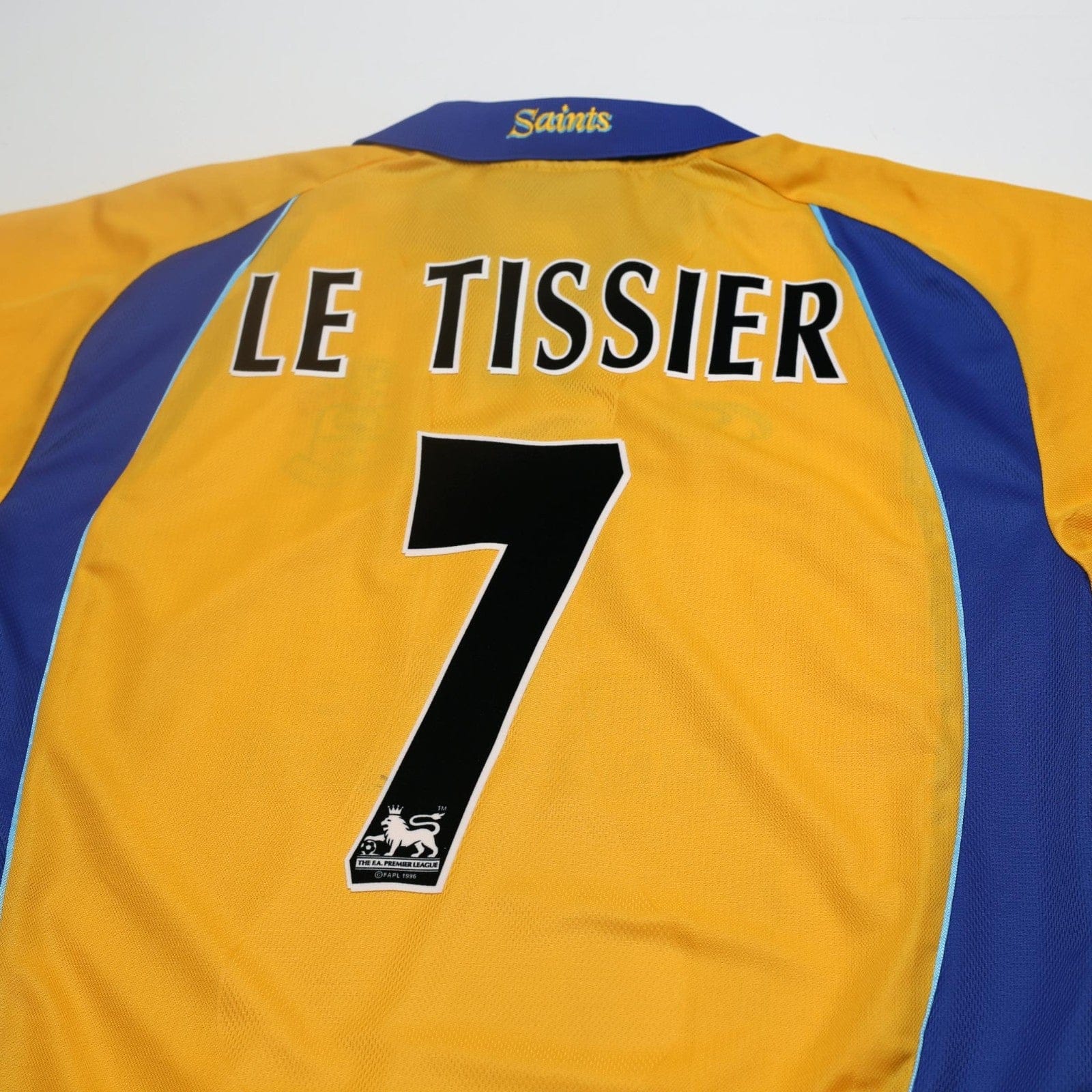 2000/02 Le Tissier #7 Southampton Vintage Saints Third Football Shirt (L)