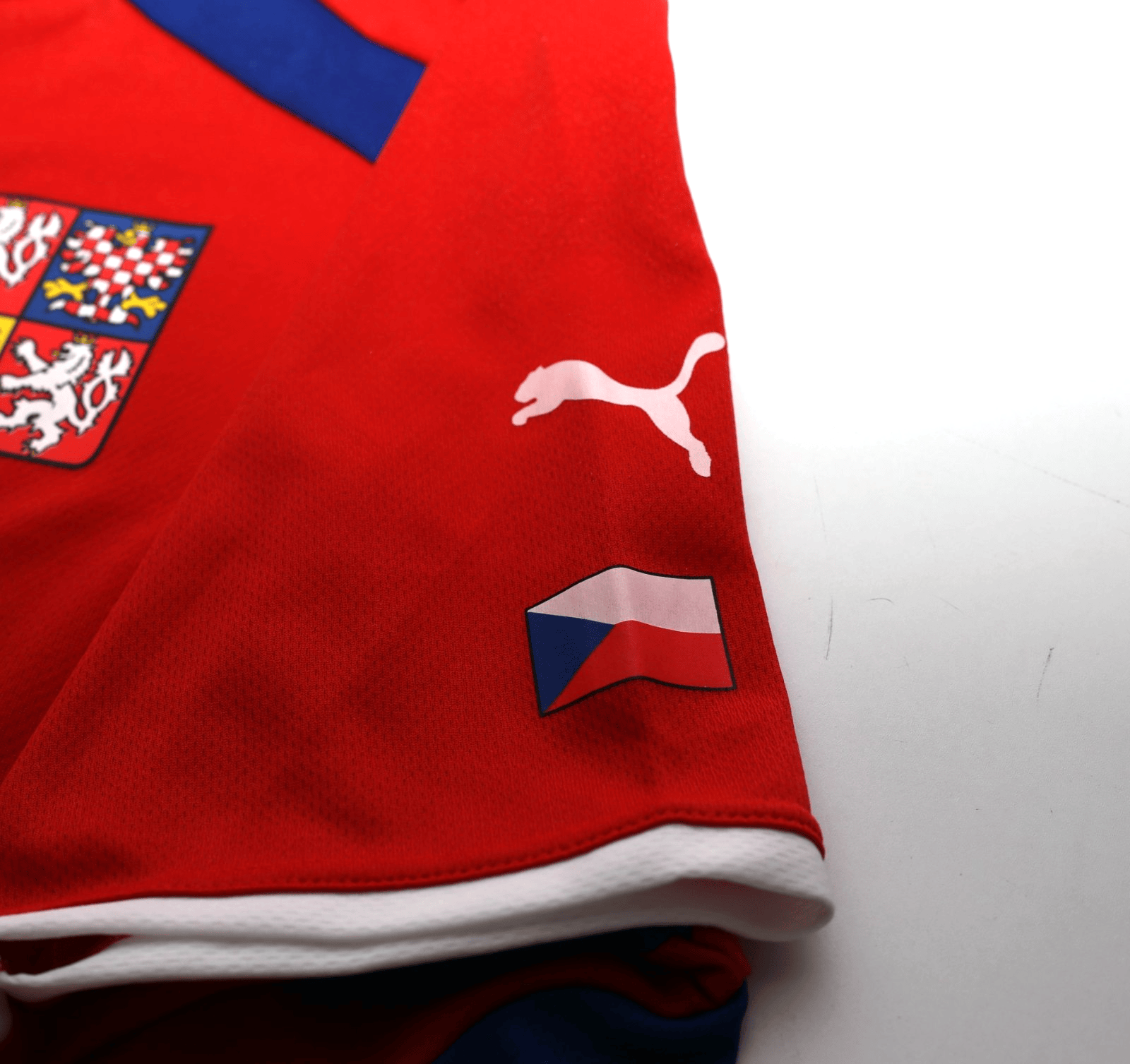 2000/02 NEDVED #4 Czech Republic Vintage PUMA Home Football Shirt (L) Euro 2000