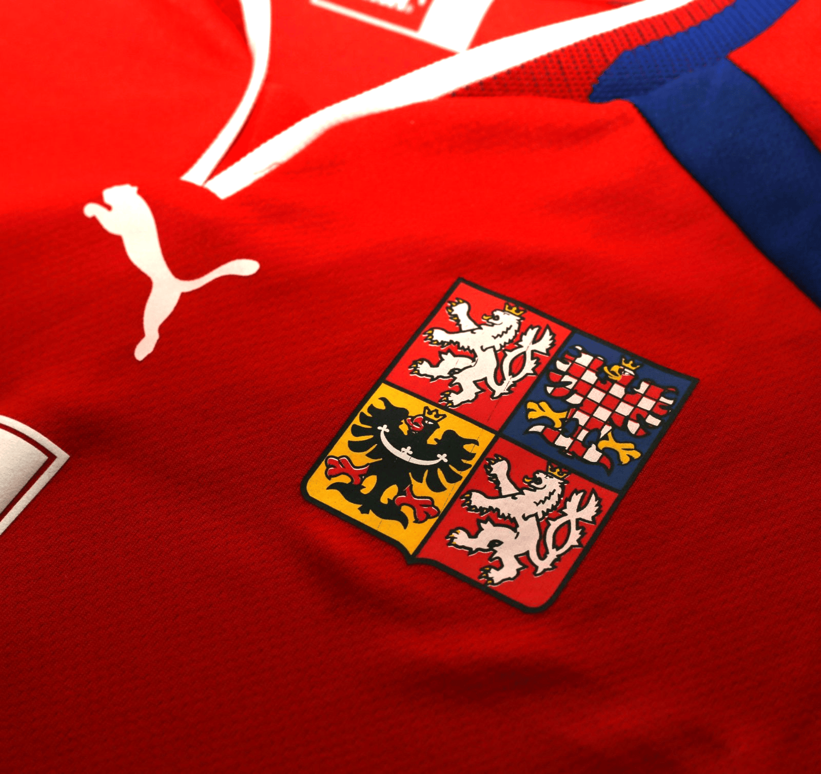 2000/02 NEDVED #4 Czech Republic Vintage PUMA Home Football Shirt (L) Euro 2000