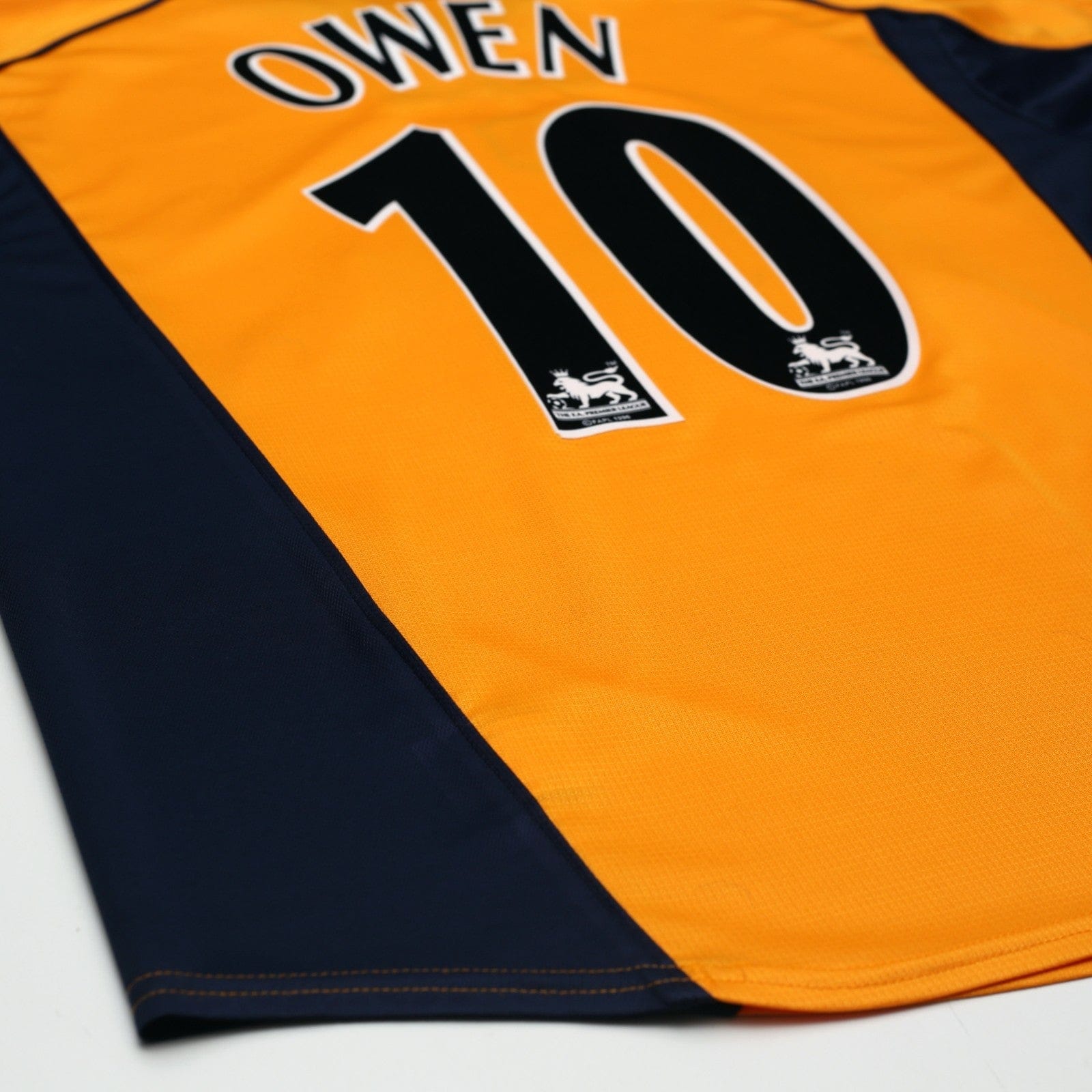 2000/02 Owen #10 Liverpool Vintage Reebok Away Football Shirt (L)