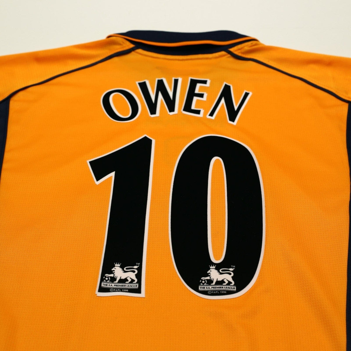 2000/02 Owen #10 Liverpool Vintage Reebok Away Football Shirt (L)