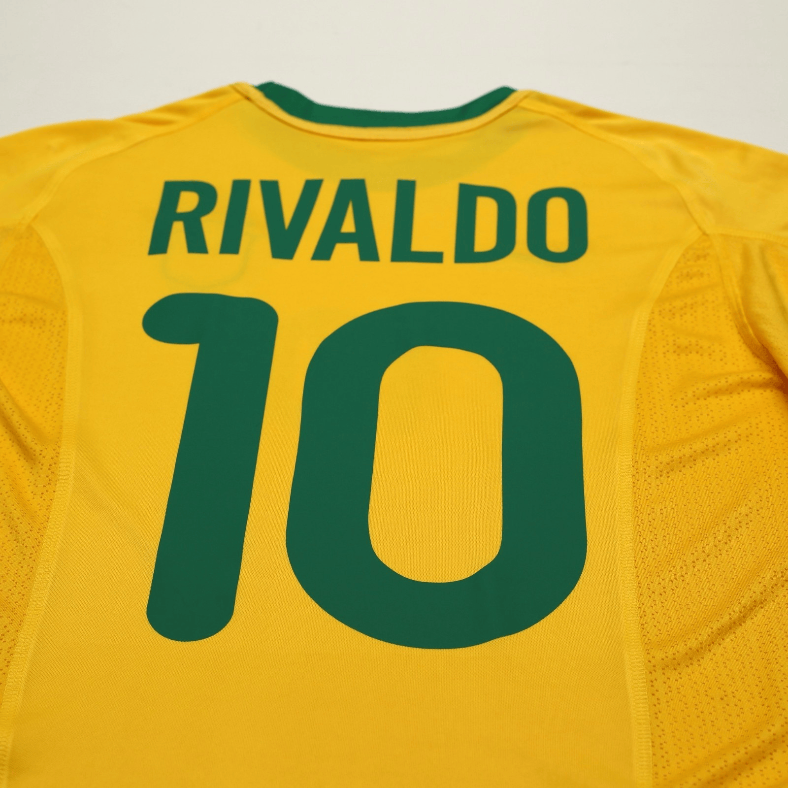 2000/02 Rivaldo #10 Brazil Vintage Nike Home Football Shirt (M)