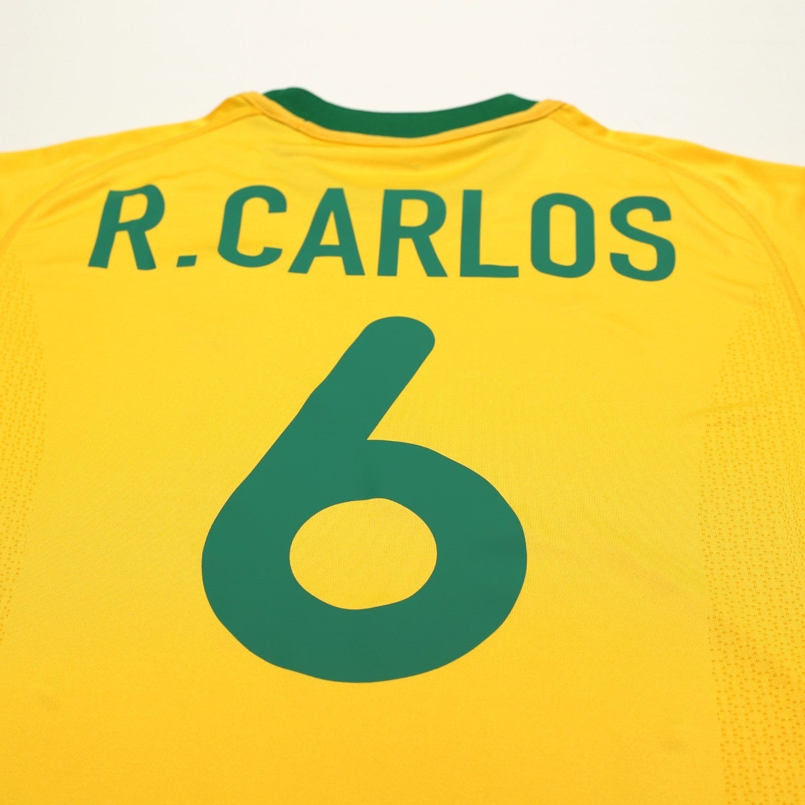 2000/02 Roberto Carlos #6 Brazil Vintage Nike Home Football Shirt (S/M)