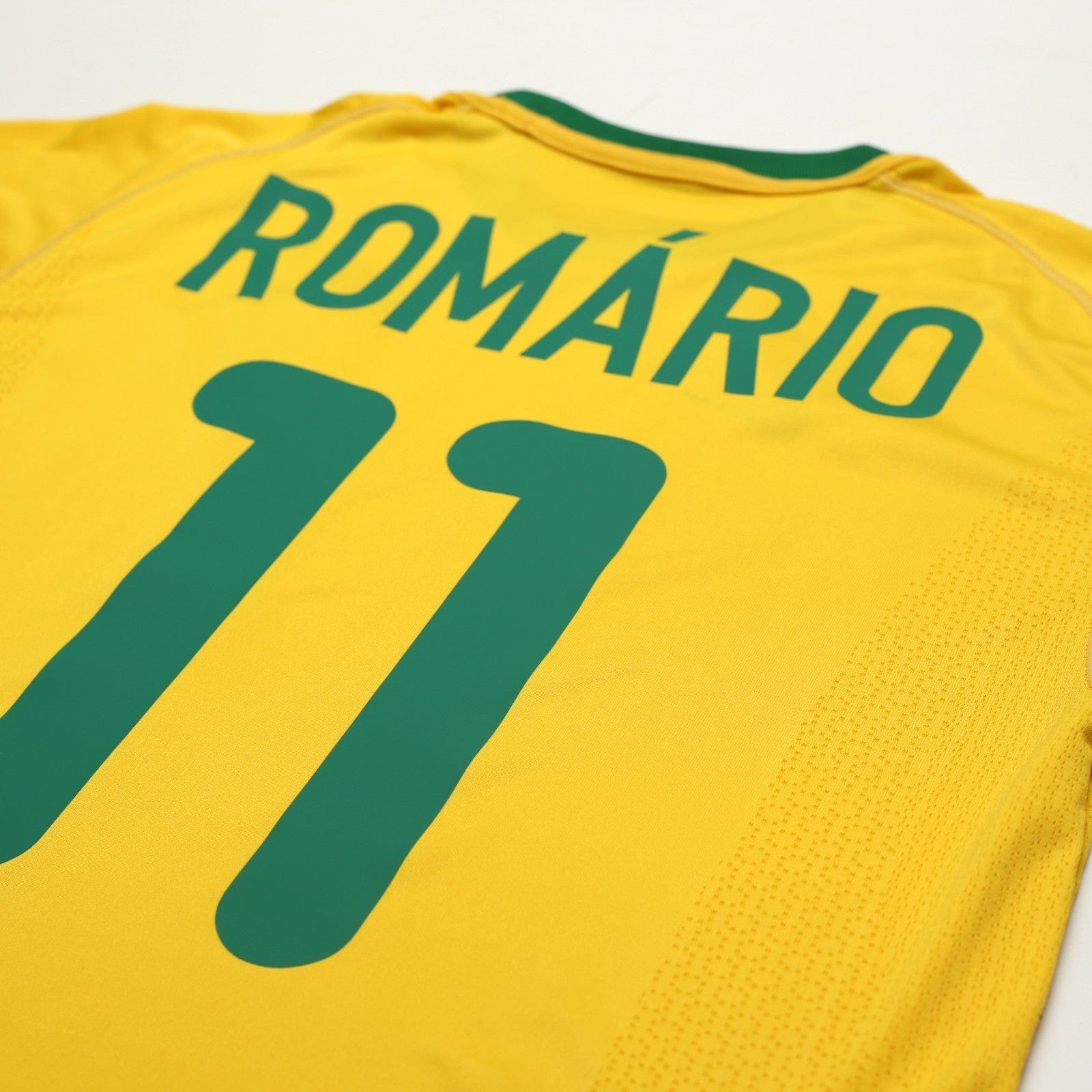 2000/02 Romario #11 Brazil Vintage Nike Home Football Shirt (S)