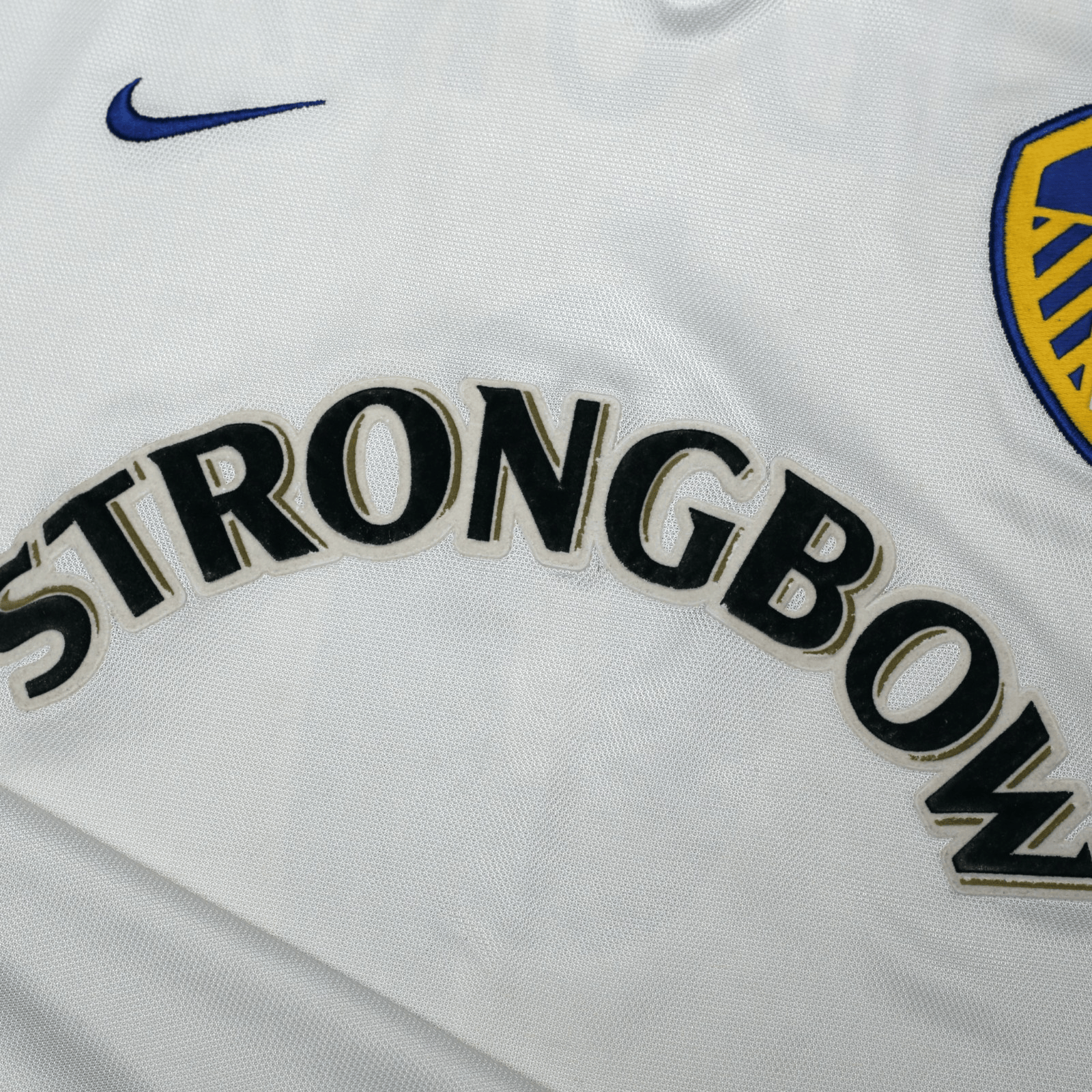 2000/02 Viduka #9 Leeds United Vintage Nike Home Football Shirt (L)