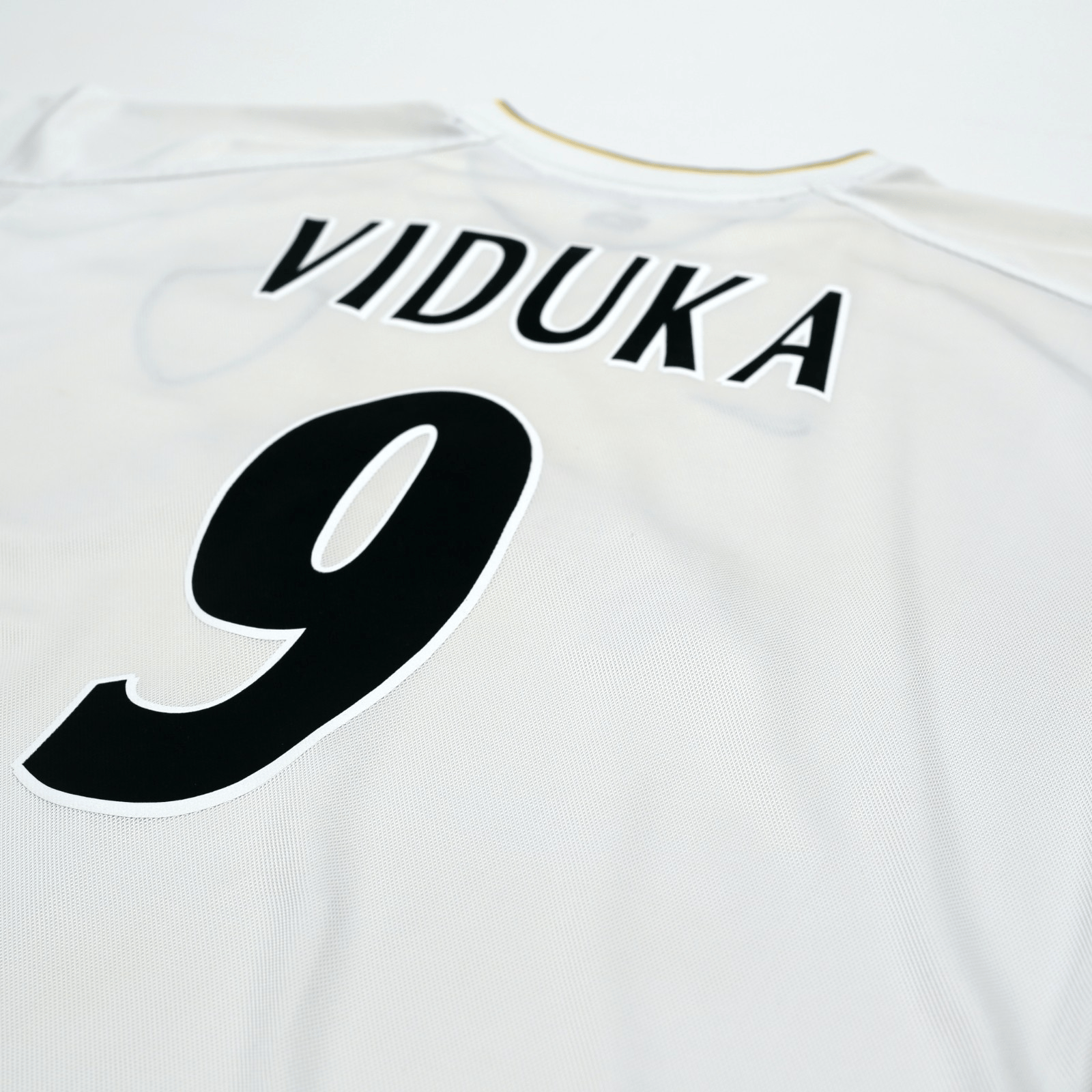 2000/02 Viduka #9 Leeds United Vintage Nike Home Football Shirt (L)