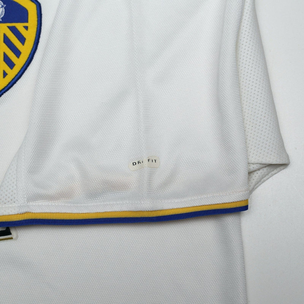 2000/02 Viduka #9 Leeds United Vintage Nike Home Football Shirt (L)