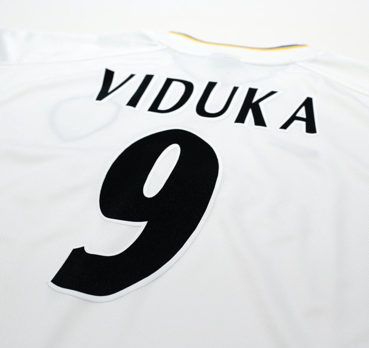 2000/02 VIDUKA #9 Leeds United Vintage Nike Home UCL Football Shirt Jersey (M)