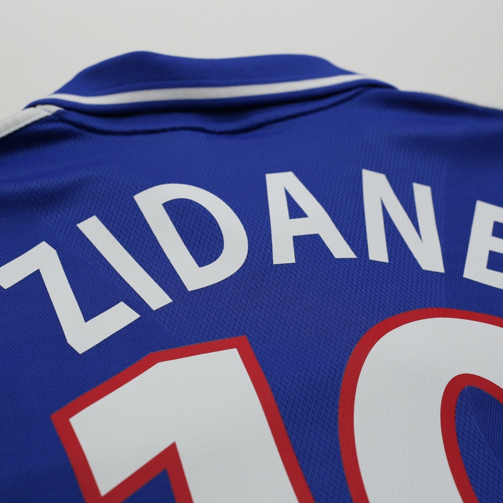 2000/02 Zidane #10 France Vintage adidas Home Football Shirt (XL) Euro 2000