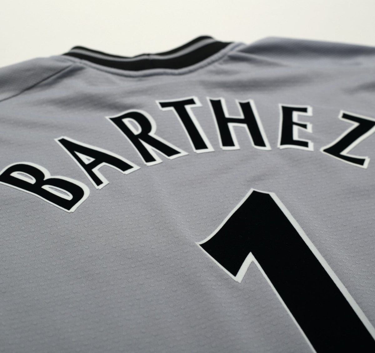 2001/02 BARTHEZ #1 Manchester United Vintage Umbro GK Football Shirt (M)