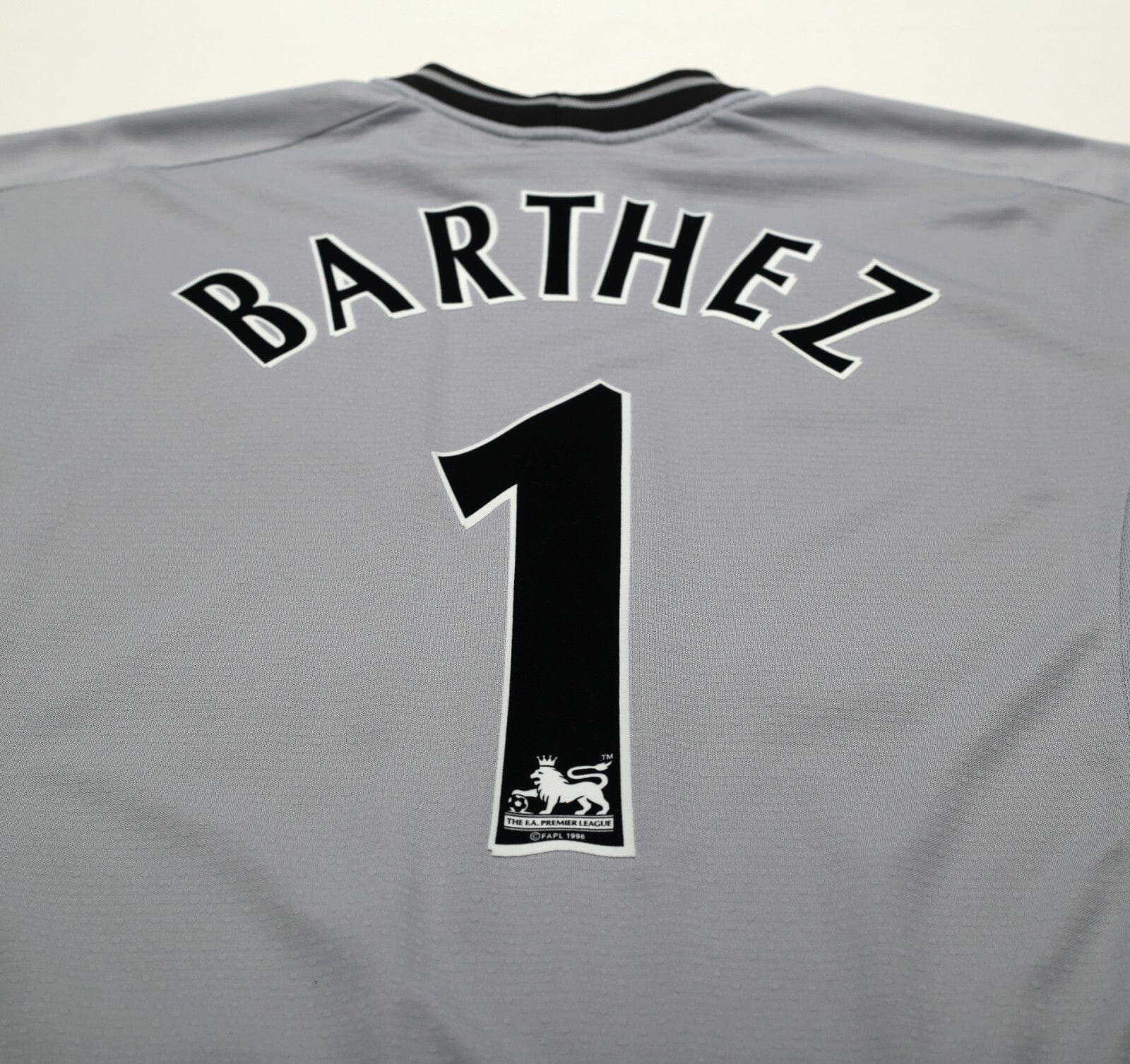 2001/02 BARTHEZ #1 Manchester United Vintage Umbro GK Football Shirt (M)