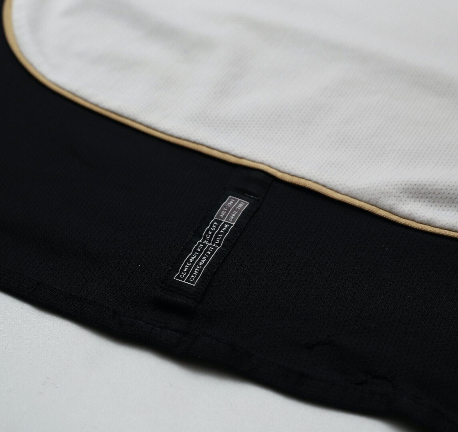 2001/02 BECKHAM #7 Manchester United Umbro Centenary Away Football Shirt (L)