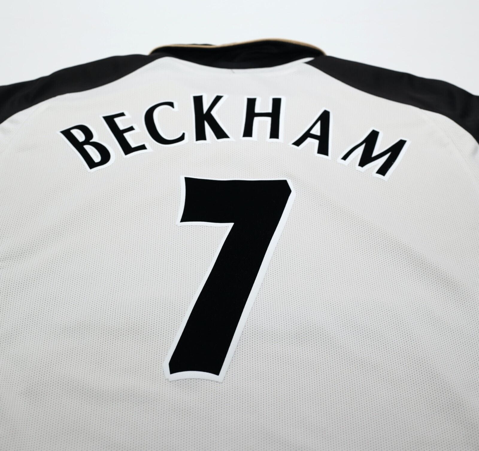 2001/02 BECKHAM #7 Manchester United Umbro Centenary Away Football Shirt (L)