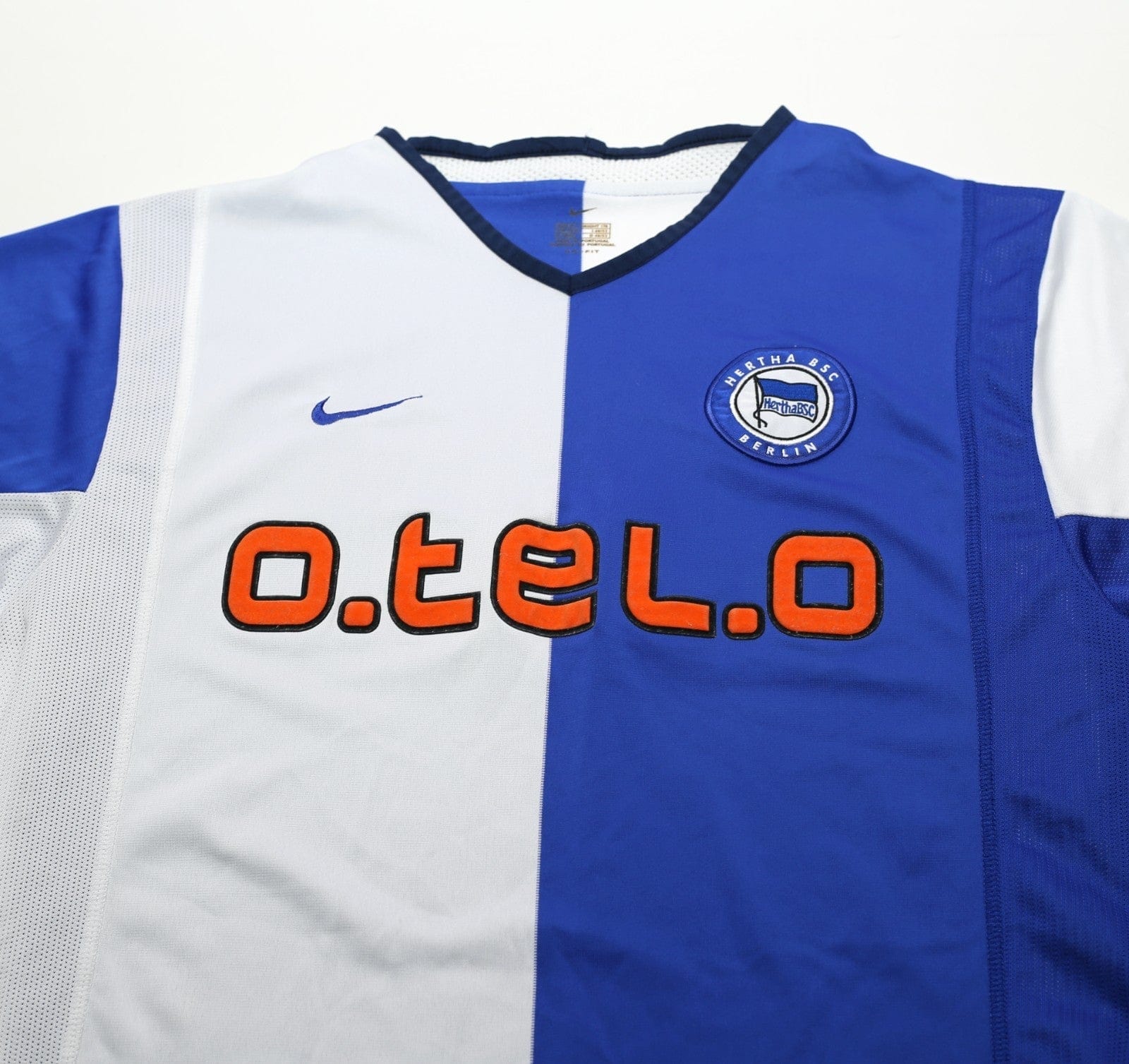 2001/02 HERTHA BERLIN Vintage Nike Home Football Shirt (M)