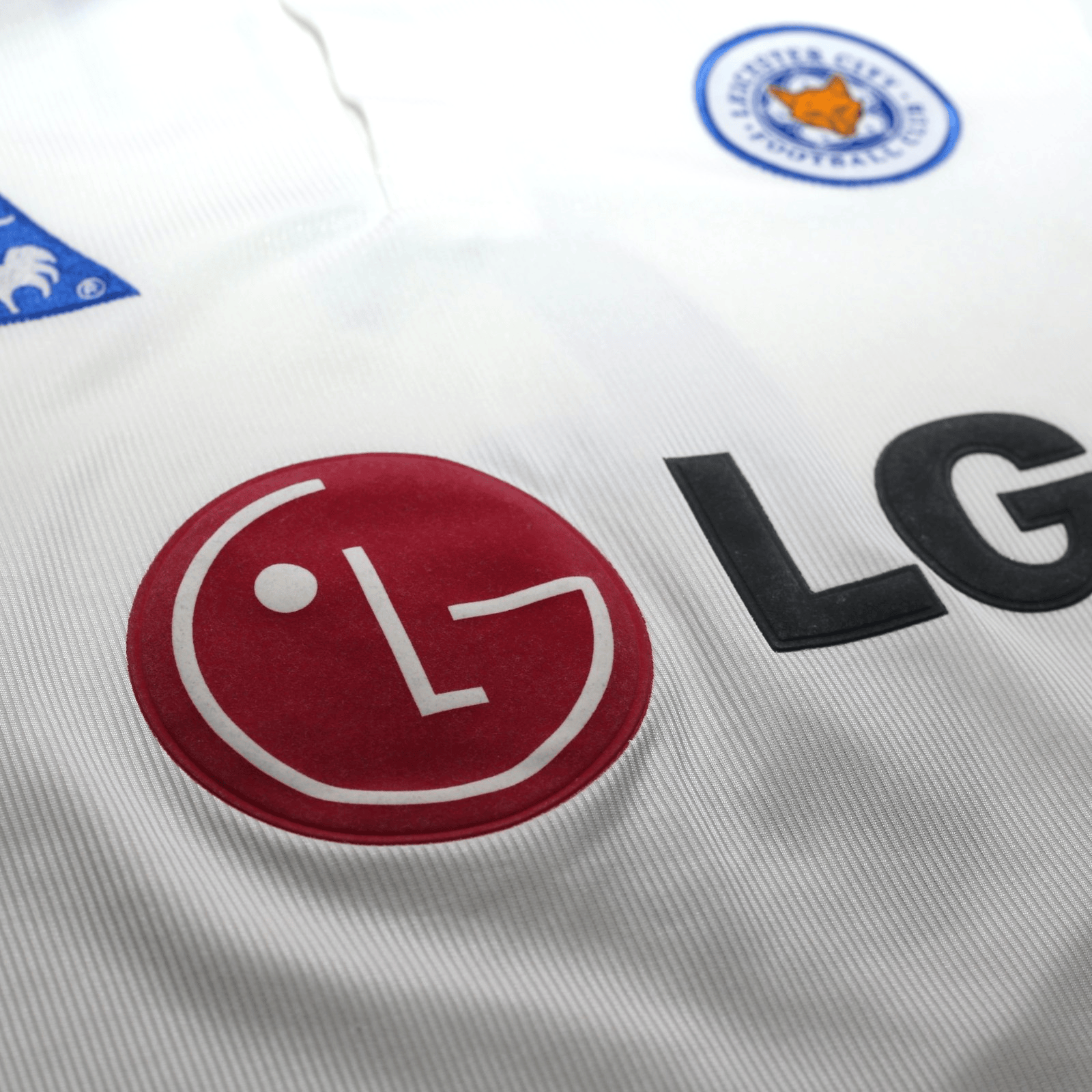 2001/02 Izzet #6 Leicester City Vintage LCS Away Football Shirt (M)