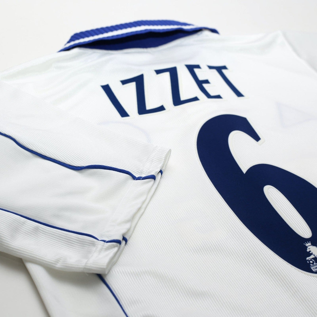 2001/02 Izzet #6 Leicester City Vintage LCS Away Football Shirt (M)