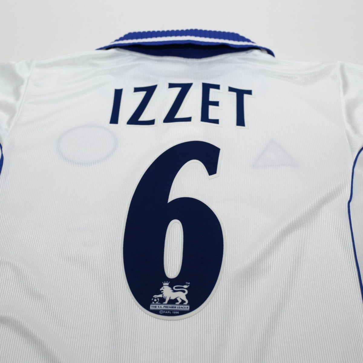2001/02 Izzet #6 Leicester City Vintage LCS Away Football Shirt (M)
