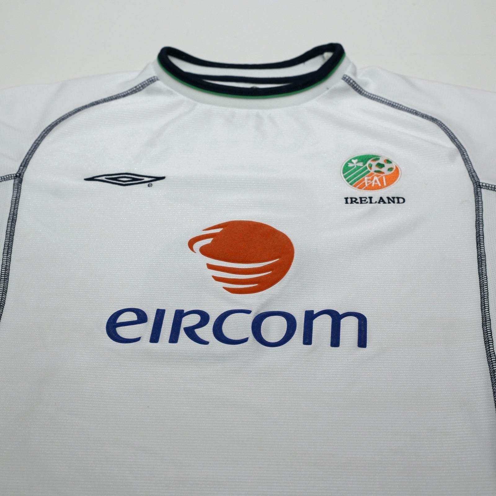2001/02 Keane #6 Ireland Vintage Umbro Away Football Shirt (XL)