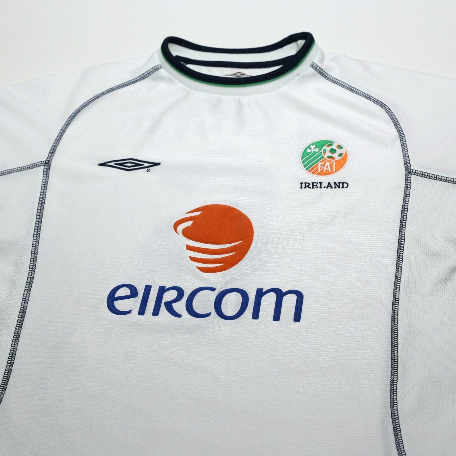 2001/02 Keane #6 Ireland Vintage Umbro Away Football Shirt (XL)