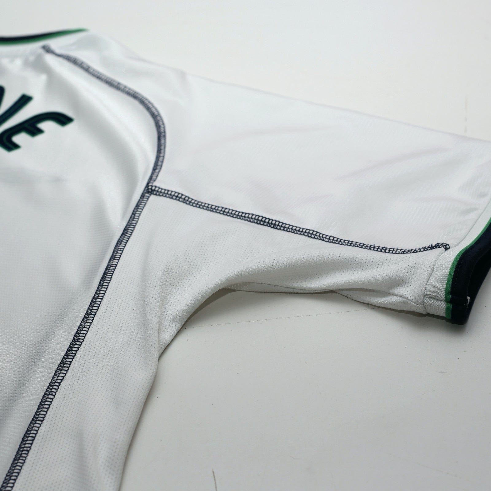 2001/02 Keane #6 Ireland Vintage Umbro Away Football Shirt (XL)