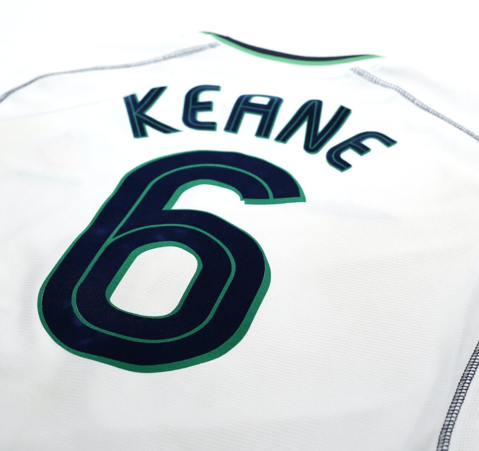 2001/02 KEANE #6 Ireland Vintage Umbro Away Football Shirt (XL)