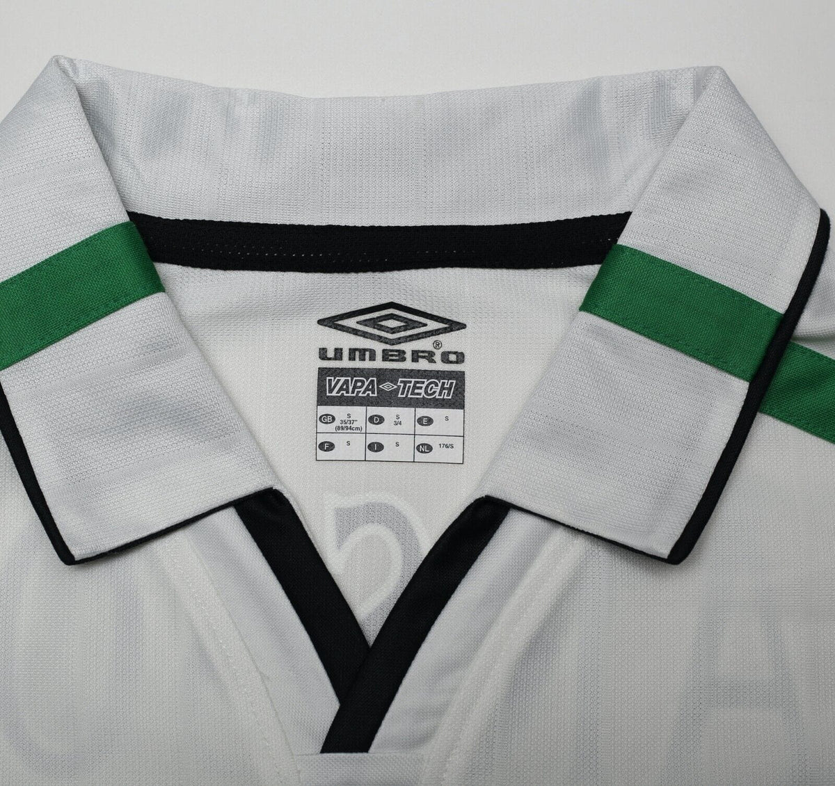 2001/02 LARSSON #7 Celtic Umbro European Away Football Shirt (S)