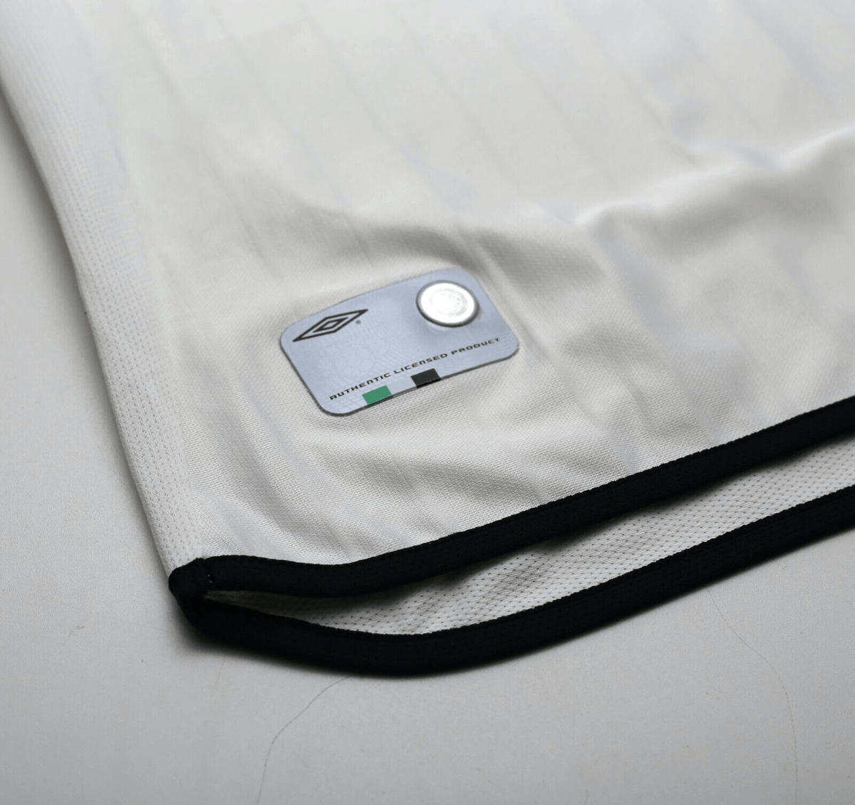 2001/02 LARSSON #7 Celtic Umbro European Away Football Shirt (S)