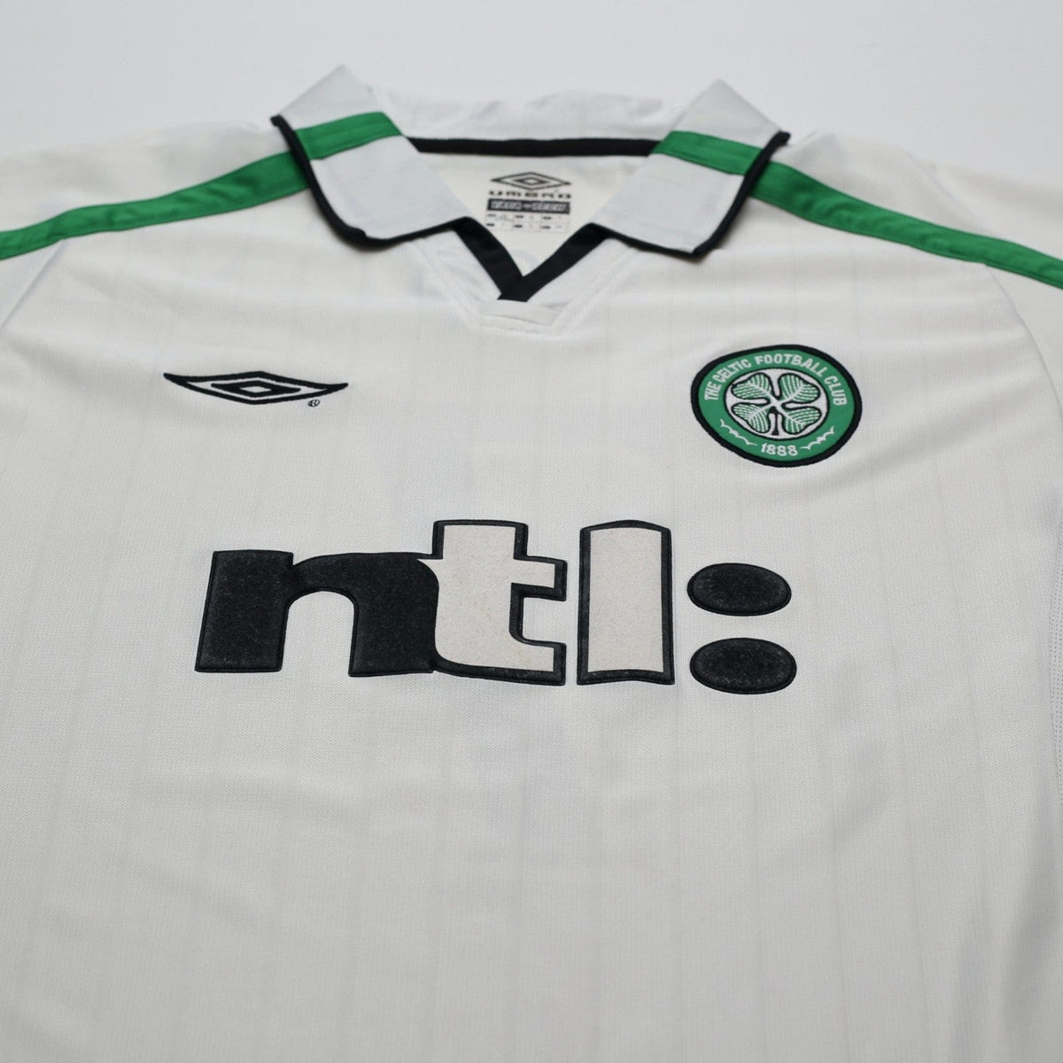 2001/02 Larsson #7 Celtic Vintage Umbro Away Football Shirt (M)
