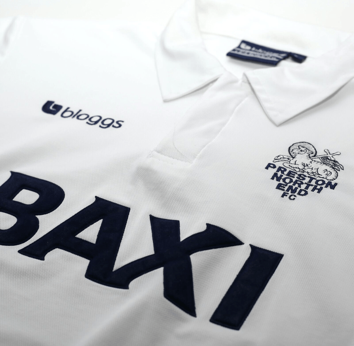 2001/02 PRESTON NORTH END Vintage Bloggs Home Football Shirt (M)