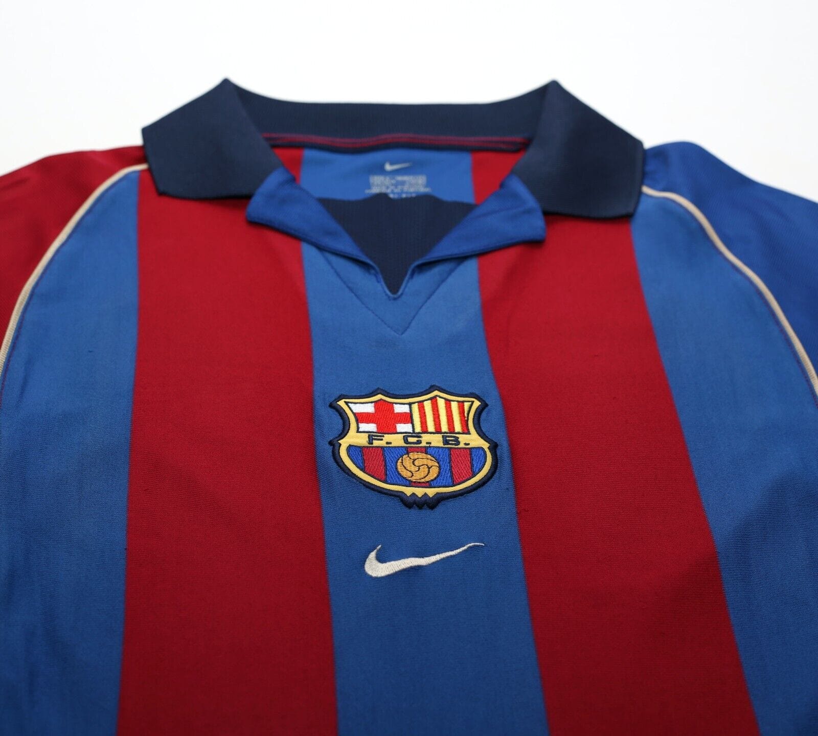 2001/02 SAVIOLA #7 Barcelona Vintage Nike Home Football Shirt (S)