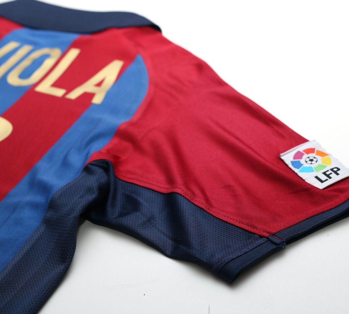 2001/02 SAVIOLA #7 Barcelona Vintage Nike Home Football Shirt (S)