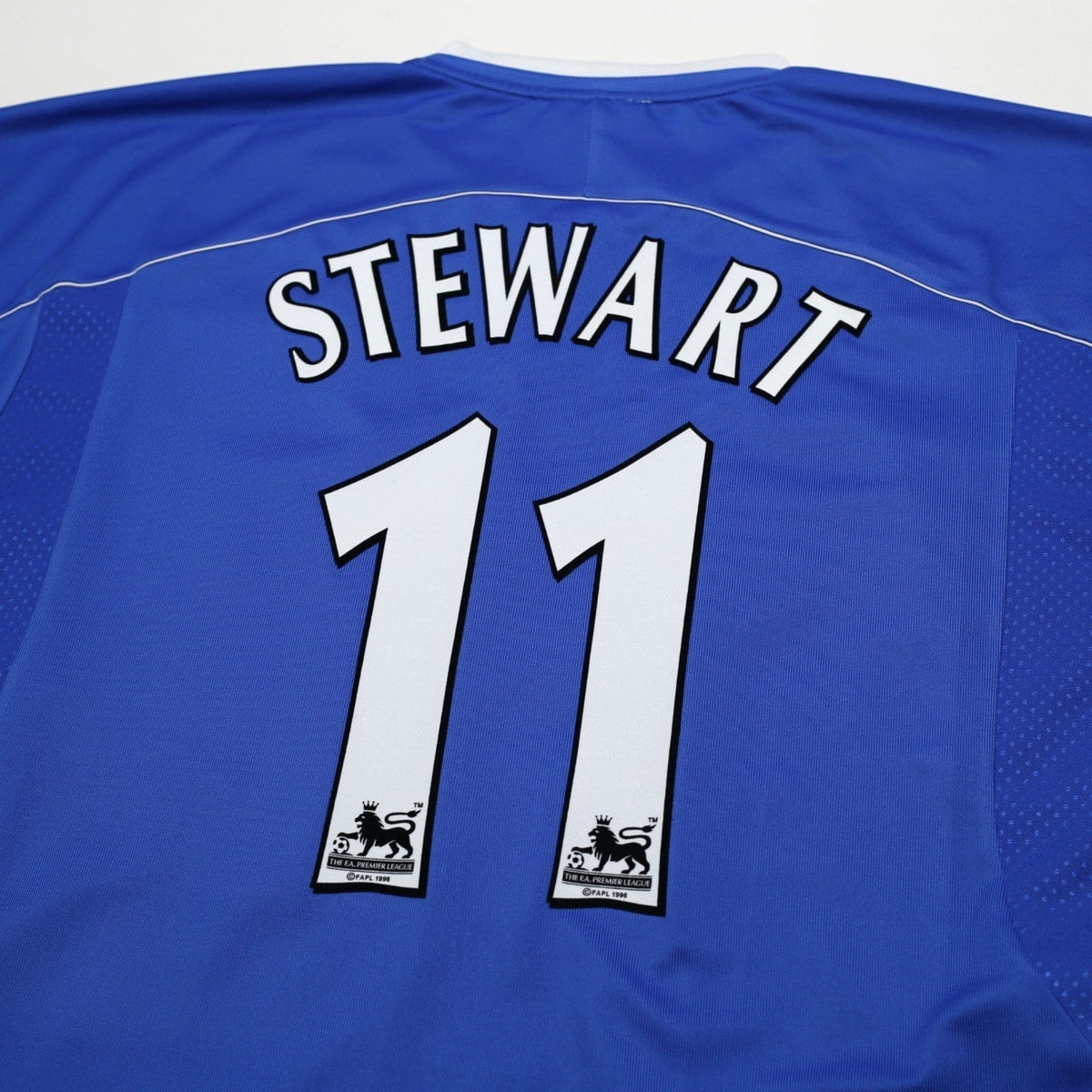 2001/02 Stewart #11 Ipswich Town Vintage PUNCH Home Football Shirt (XL)