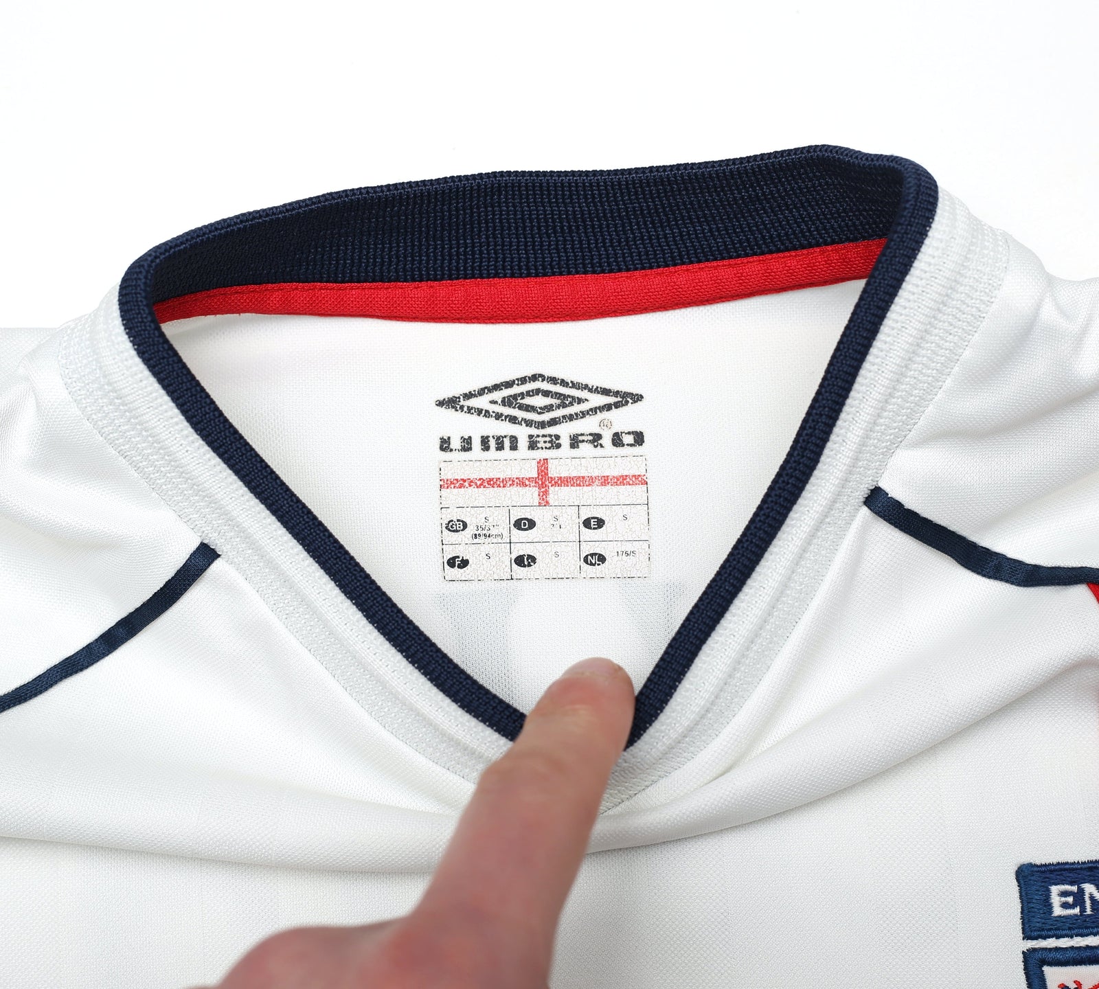 2001/03 BECKHAM #7 England Vintage Umbro Home Football Shirt (S)