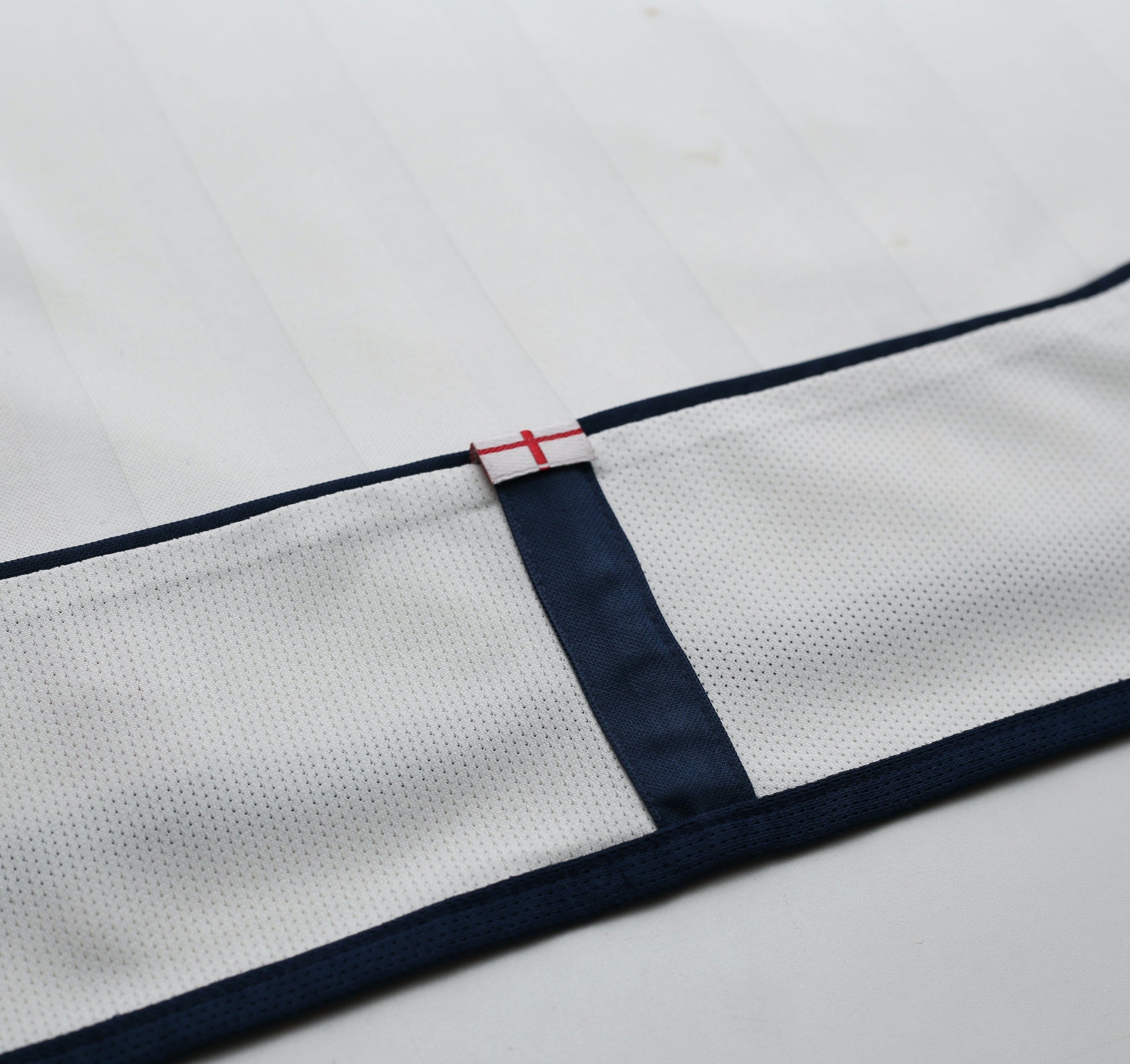 2001/03 BECKHAM #7 England Vintage Umbro Home Football Shirt (XL) 2002 WC