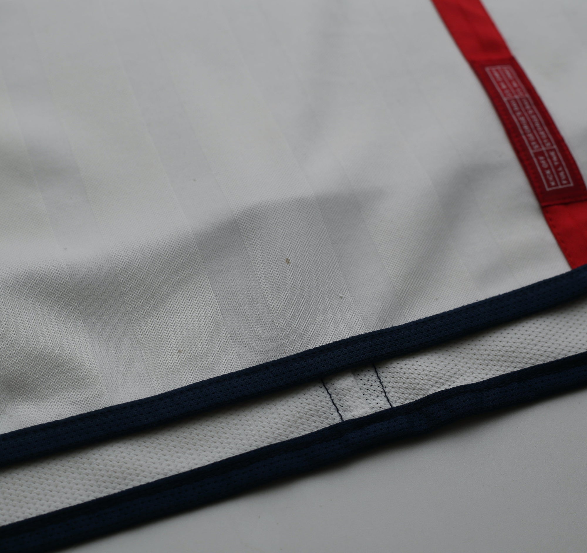 2001/03 BECKHAM #7 England Vintage Umbro Home Football Shirt (XL) 2002 WC