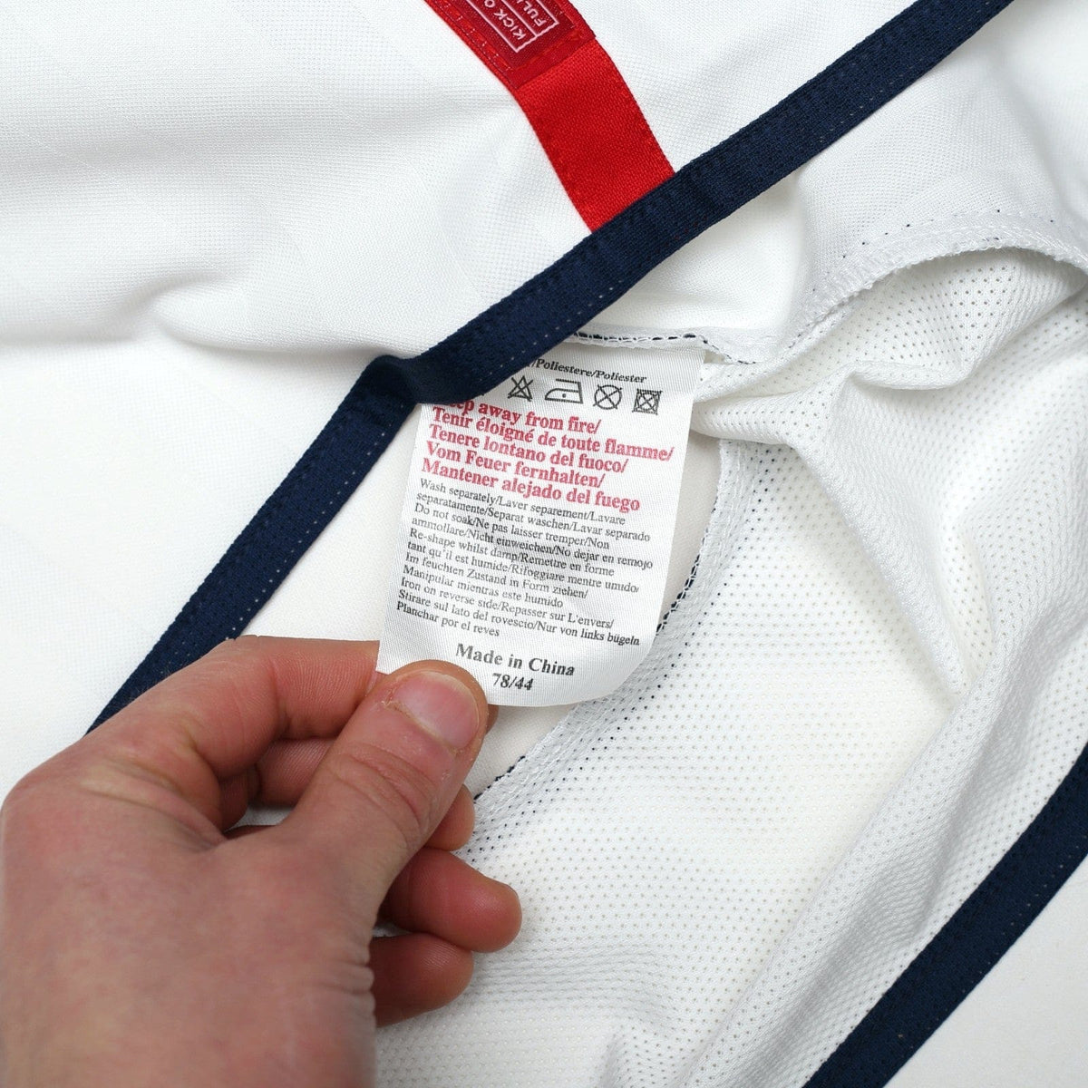 2001/03 Beckham #7 England Vintage Umbro Home Greece Football Shirt (L)