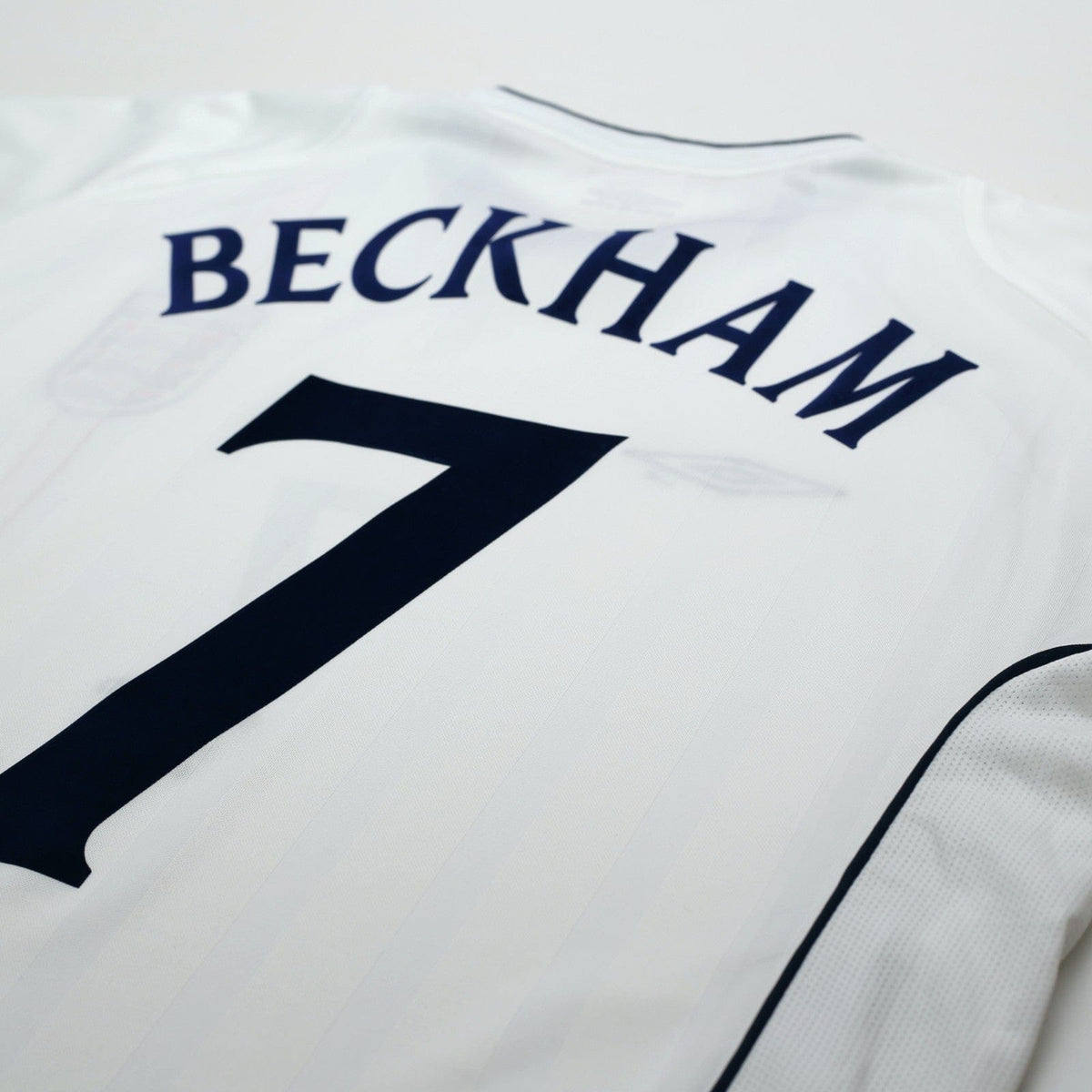 2001/03 Beckham #7 England Vintage Umbro Home Greece Football Shirt (L)