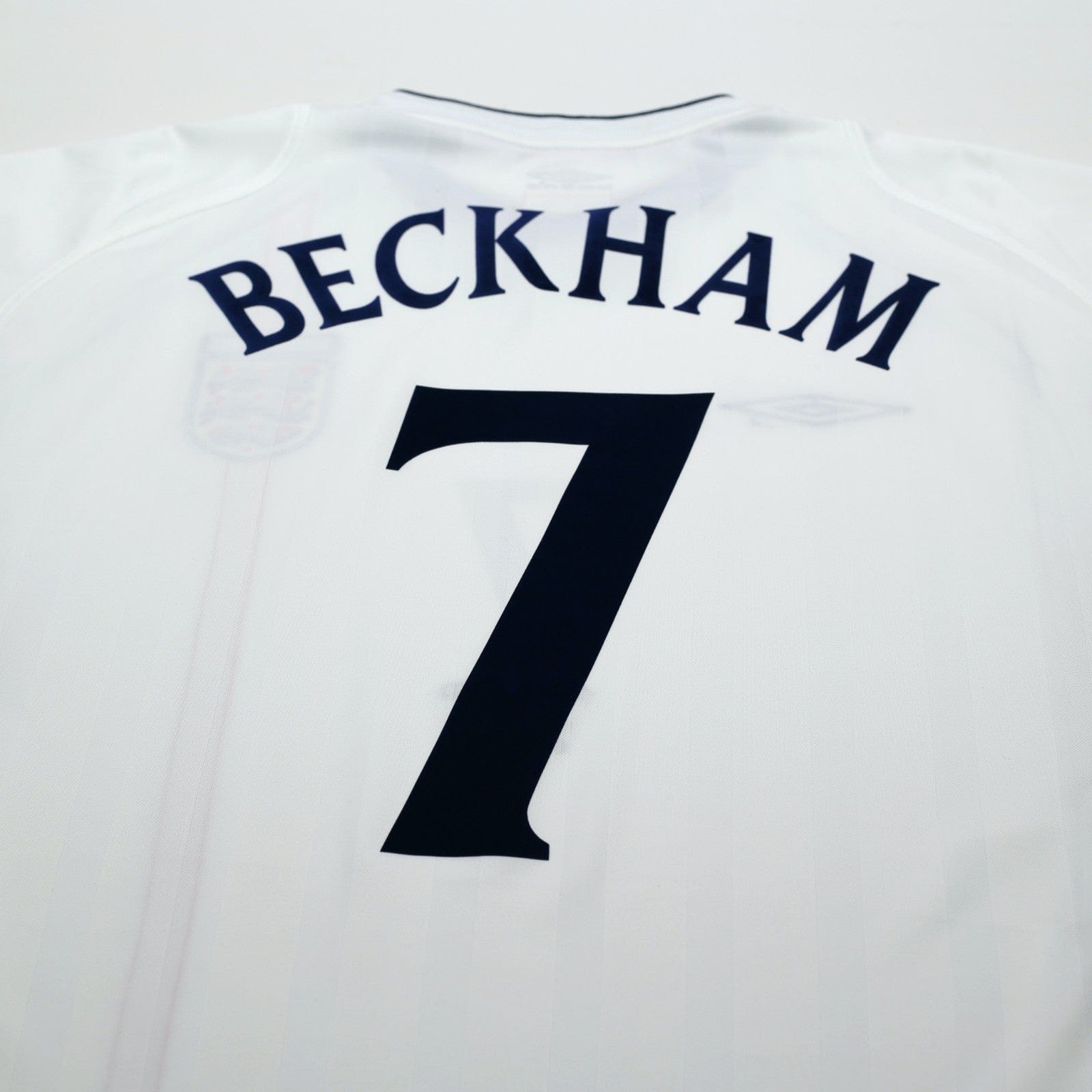 2001/03 Beckham #7 England Vintage Umbro Home Greece Football Shirt (L)