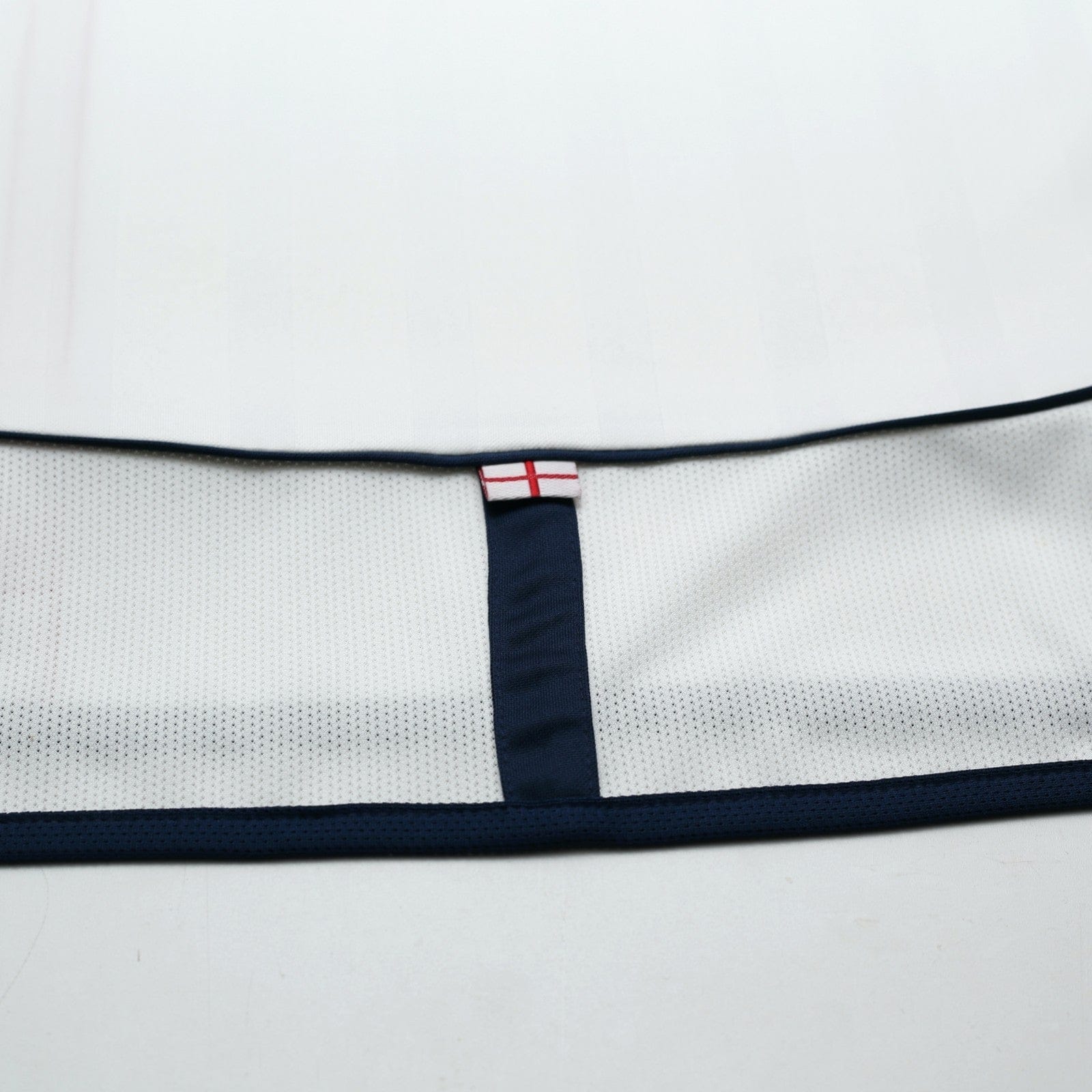 2001/03 Beckham #7 England Vintage Umbro Home Greece Football Shirt (L)