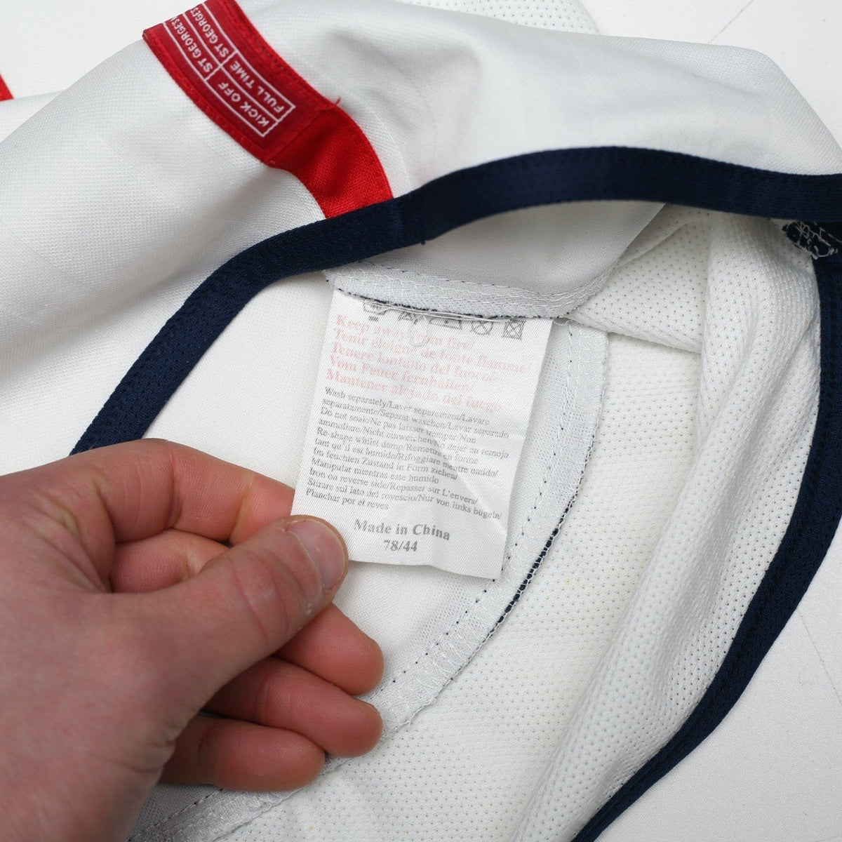 2001/03 Beckham #7 England Vintage Umbro Home Greece Football Shirt (L)