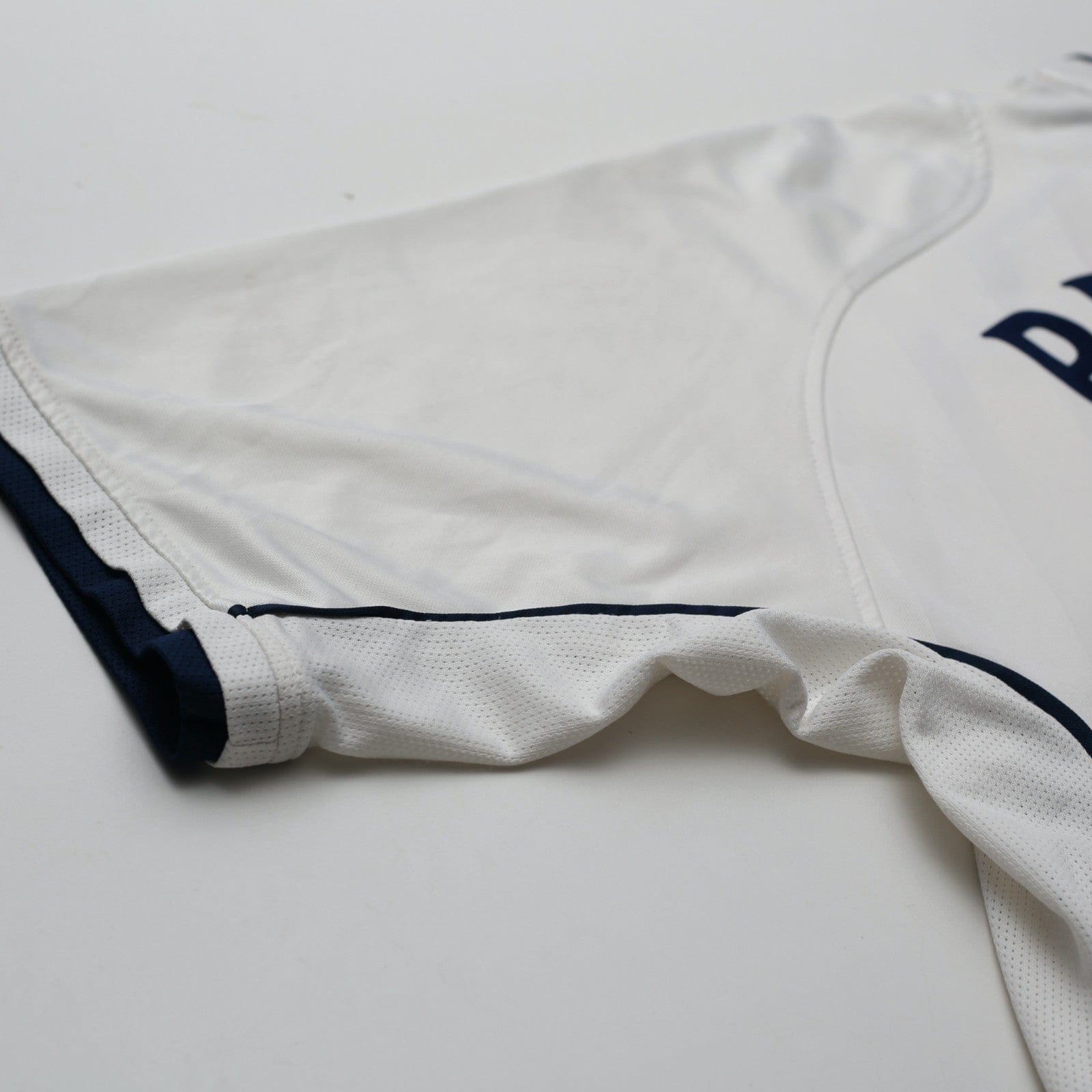 2001/03 Beckham #7 England Vintage Umbro Home Greece Football Shirt (L)