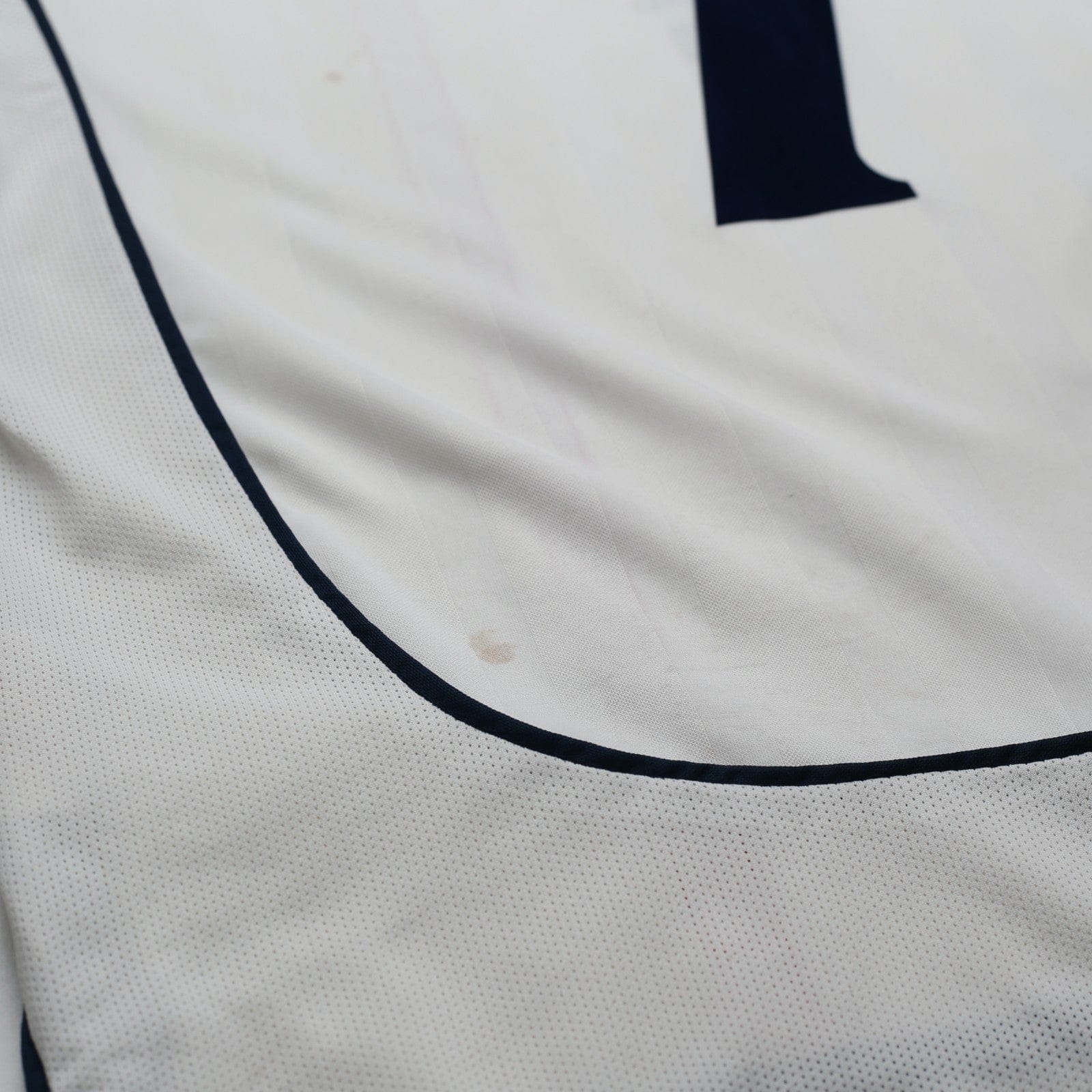 2001/03 Beckham #7 England Vintage Umbro Home Greece Football Shirt (L)