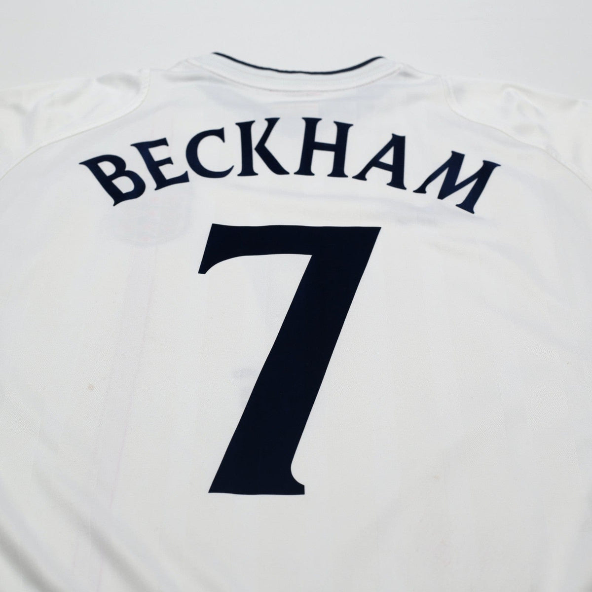 2001/03 Beckham #7 England Vintage Umbro Home Greece Football Shirt (L)