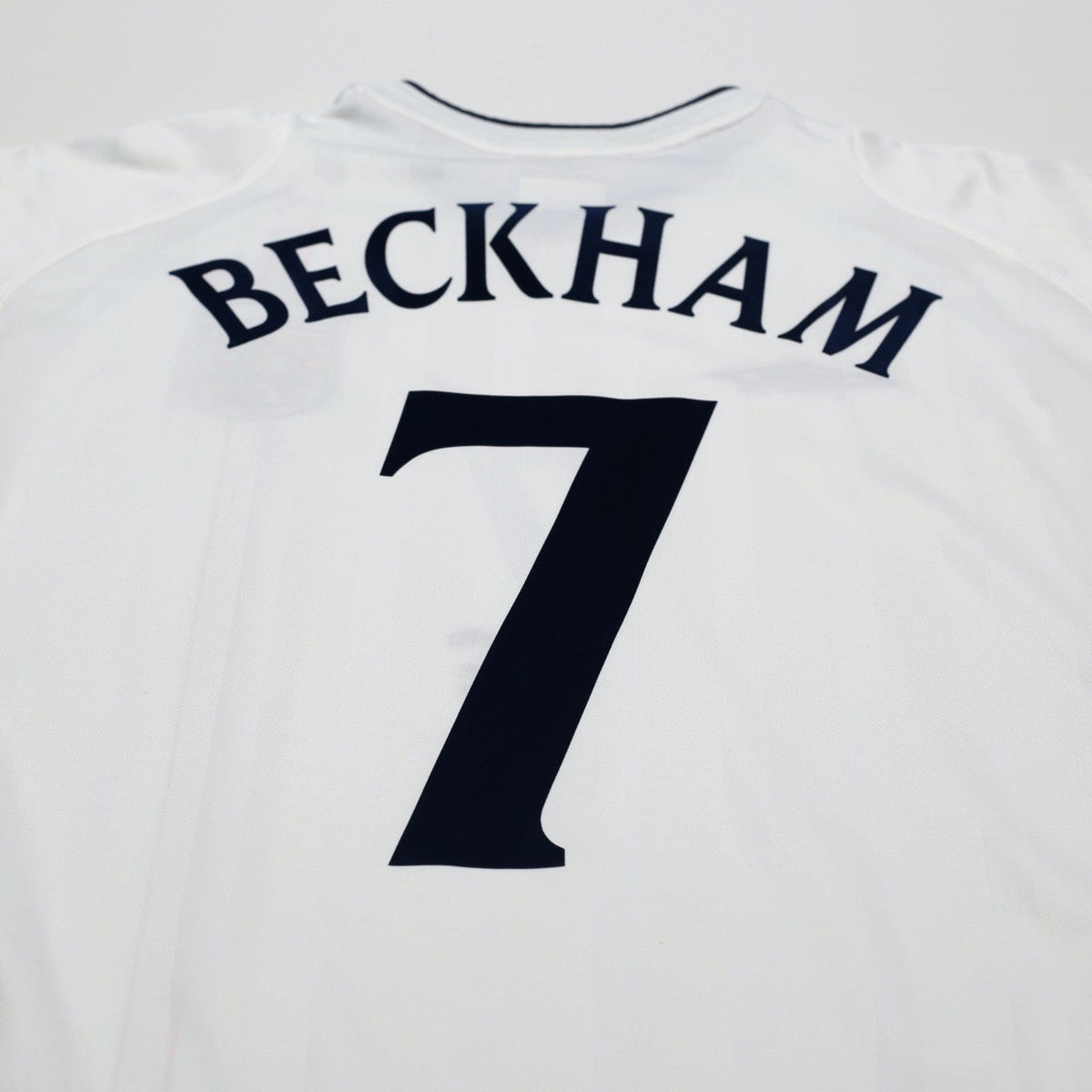 2001/03 Beckham #7 England Vintage Umbro Home Greece Football Shirt (L)