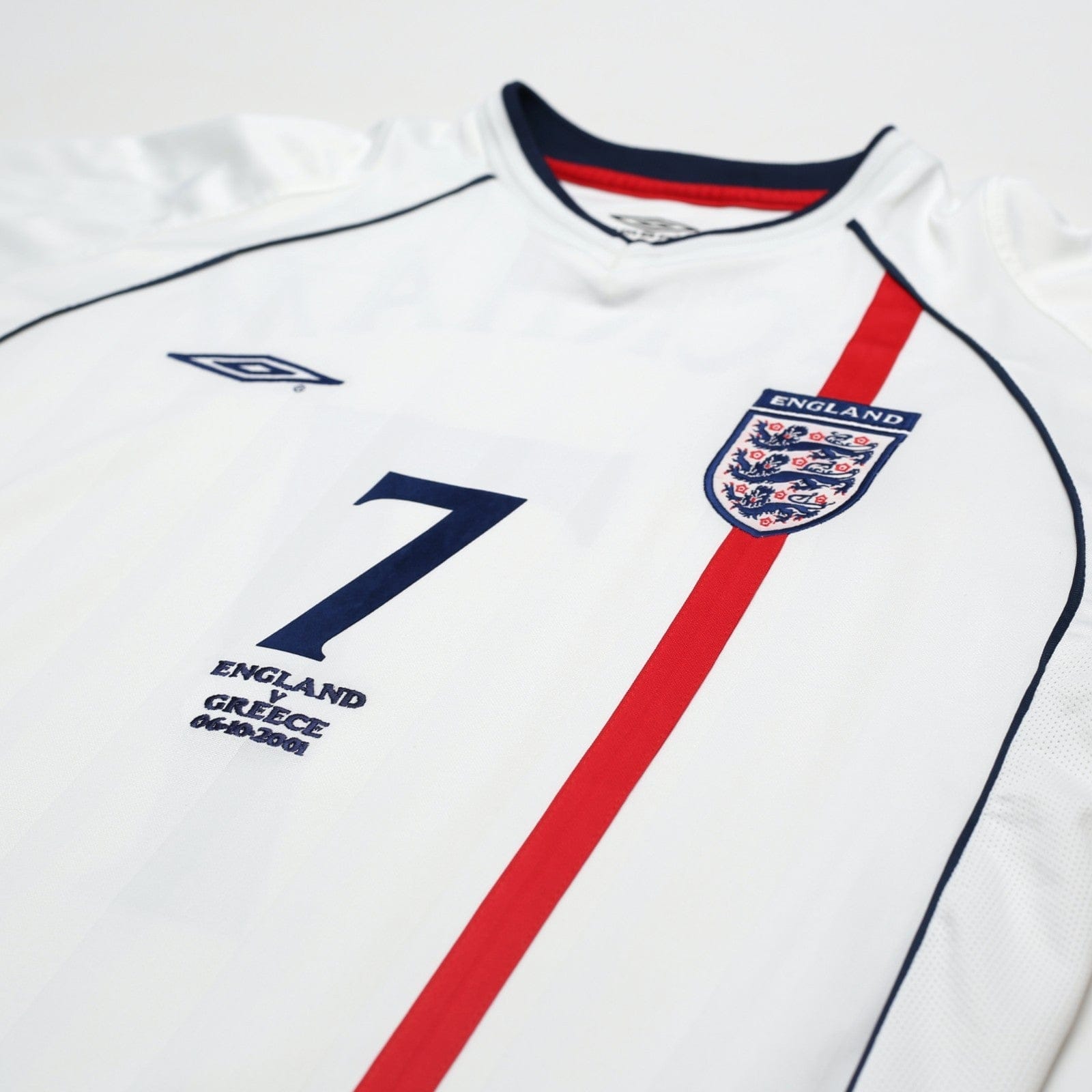 2001/03 Beckham #7 England Vintage Umbro Home Greece Football Shirt (L)